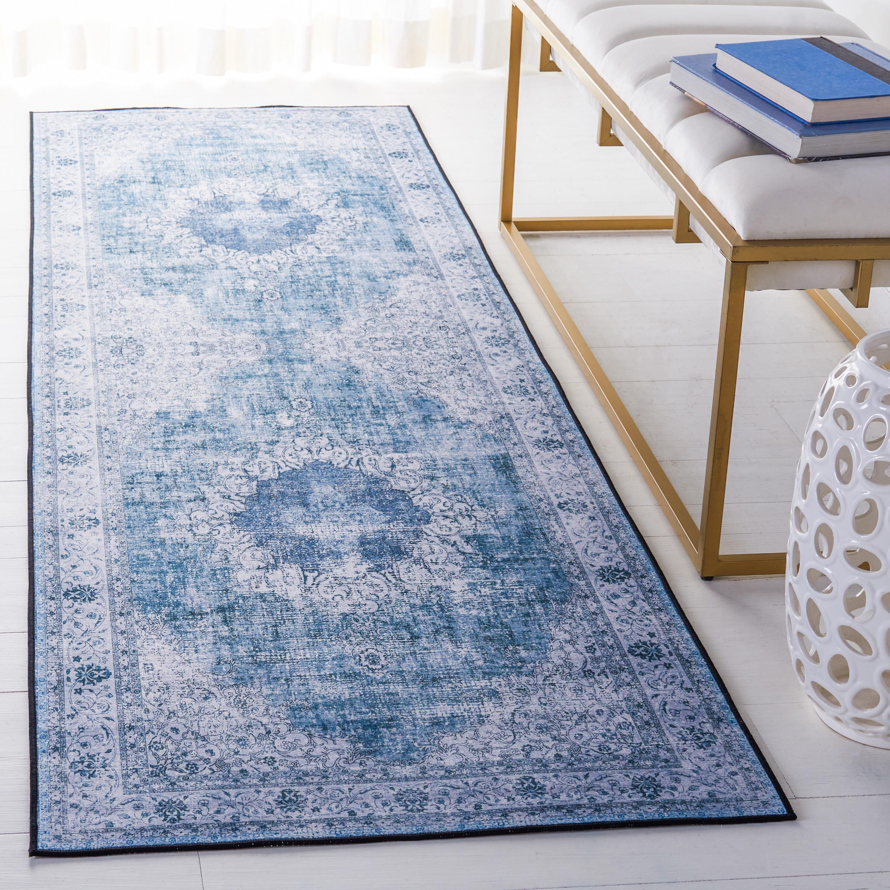 Safavieh Tucson 2' 6" x 6' Runner Rug, Green/Gray, rollover