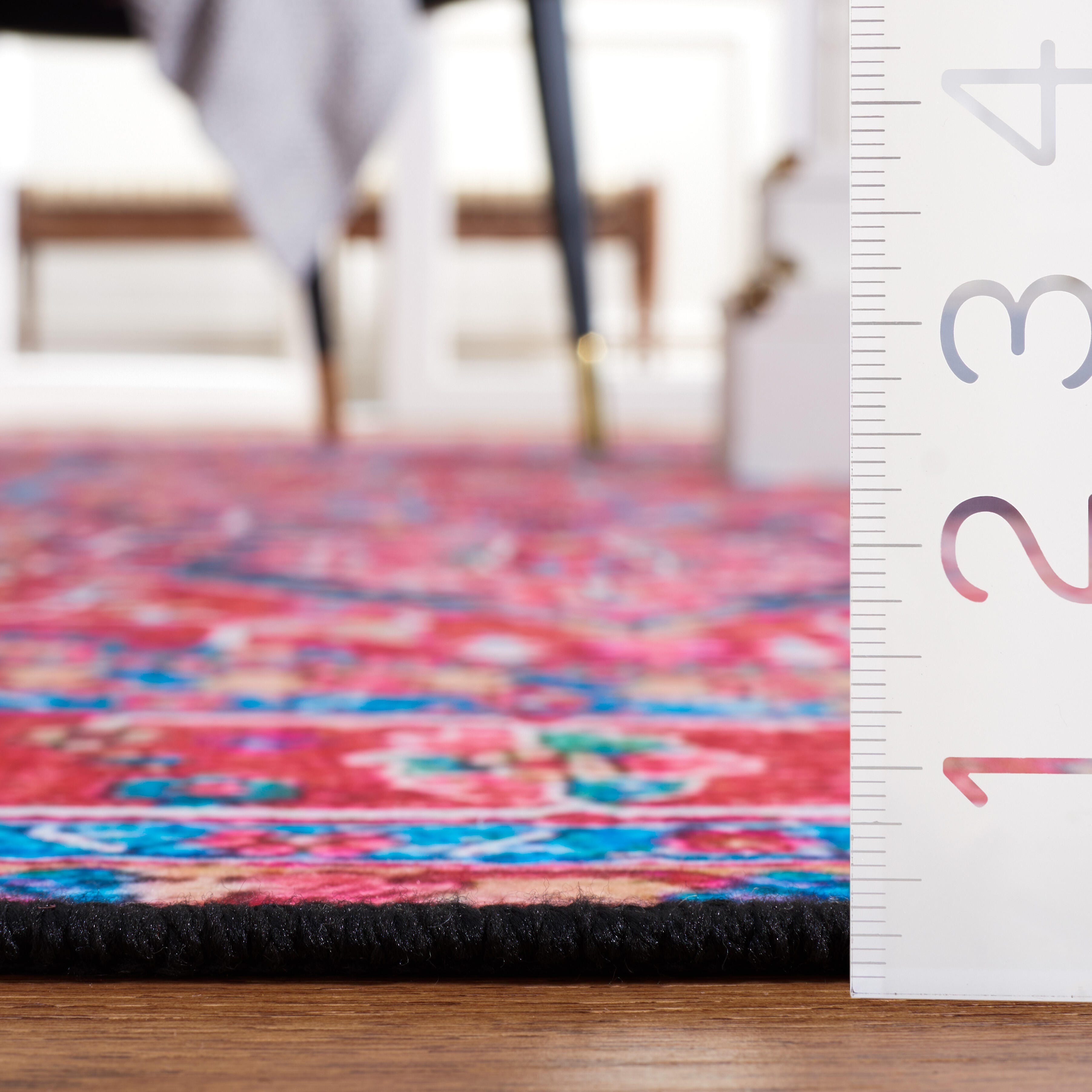 Safavieh Tucson 2' 6" x 4' Area Rug, Navy/Red, large