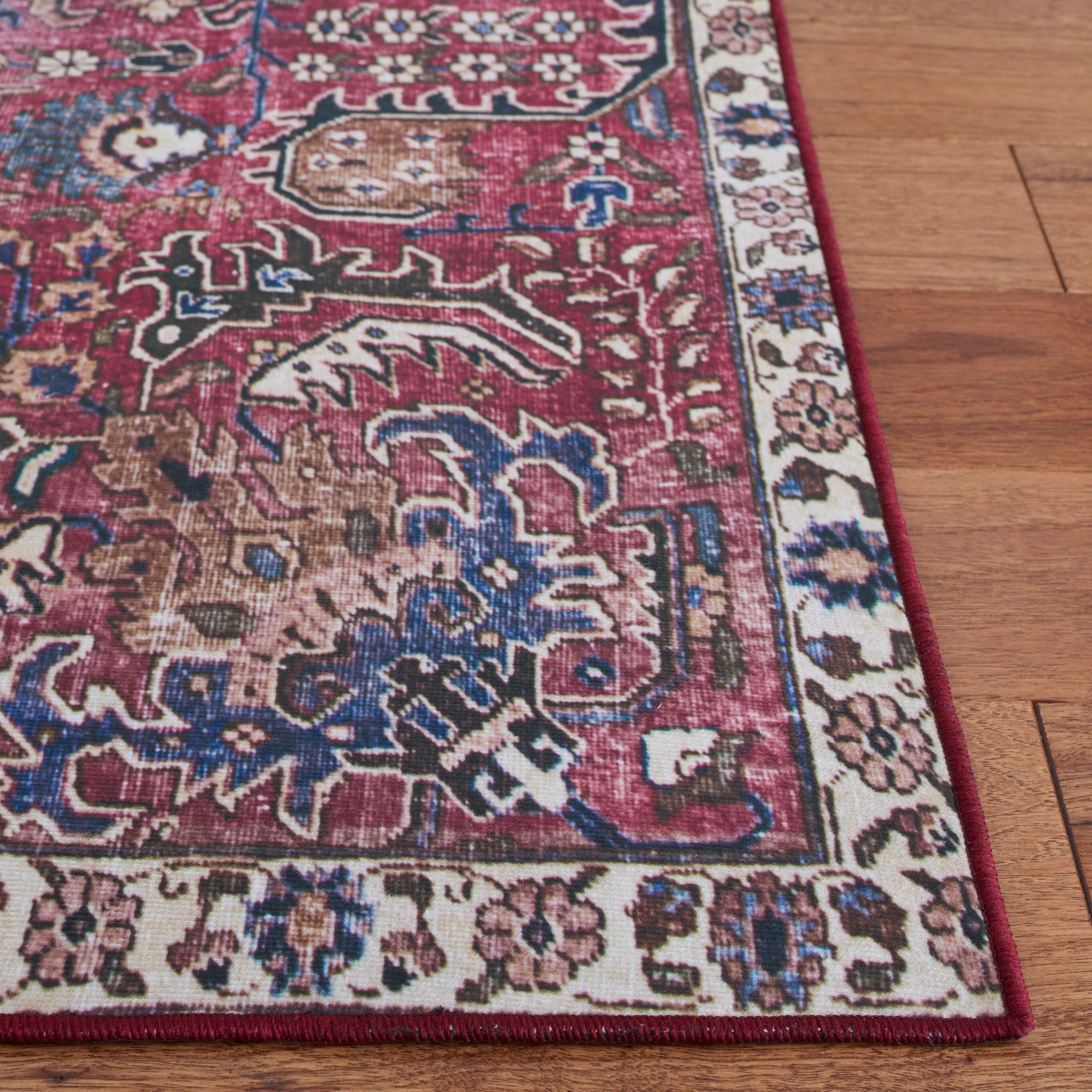 Safavieh Tucson 5' x 8' Area Rug, Red/Beige, large