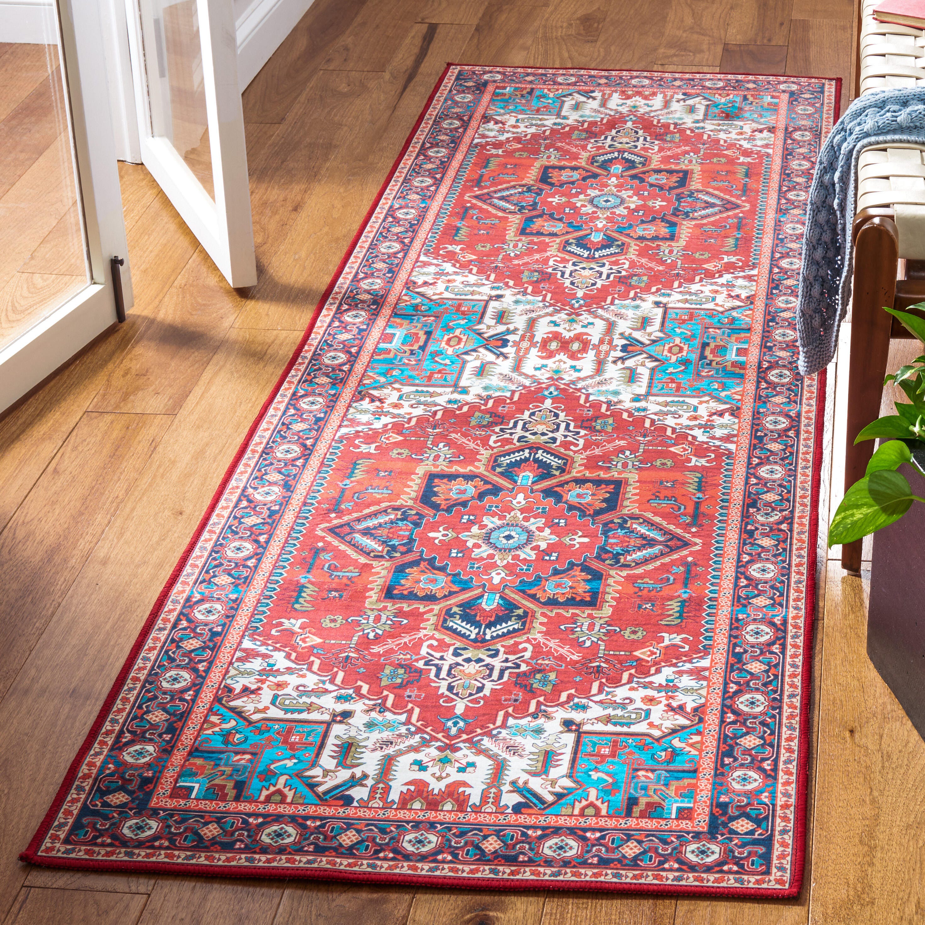 Safavieh Tucson 2' 6" x 6' Runner Rug, Red/Blue, rollover