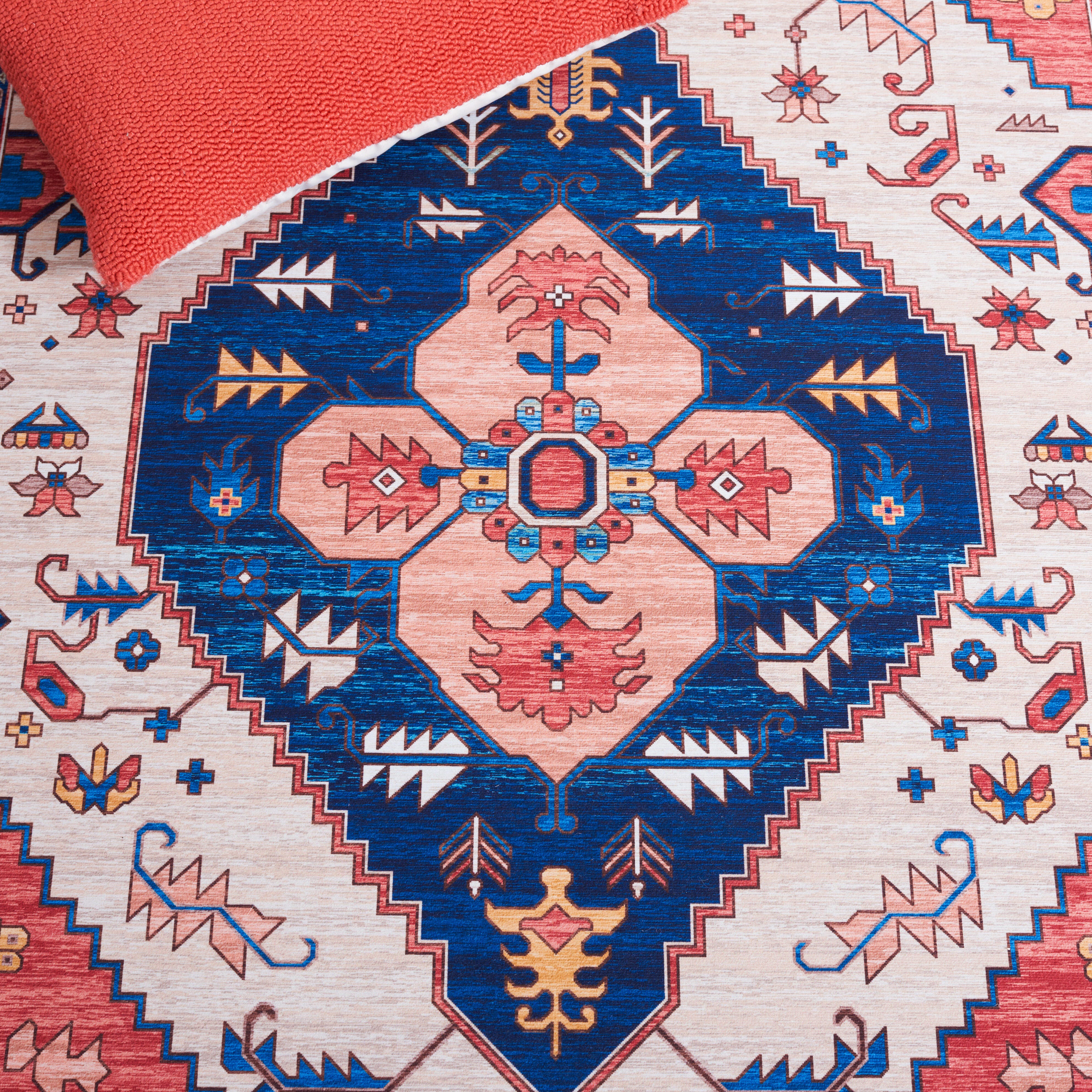 Safavieh Tucson 8' x 10' Area Rug, Rust/Blue, large