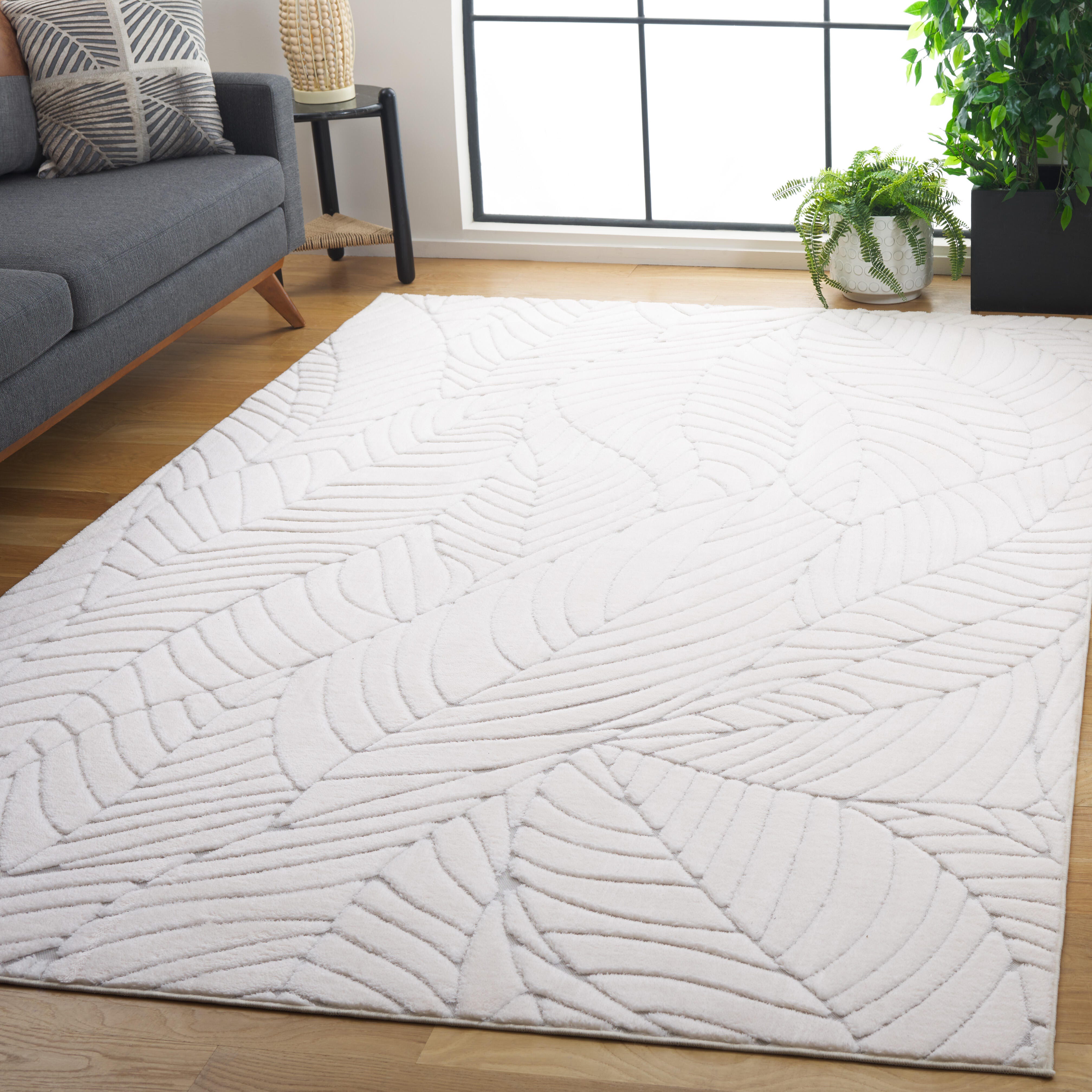 Safavieh Versailles 5' x 8' Area Rug, Ivory, large
