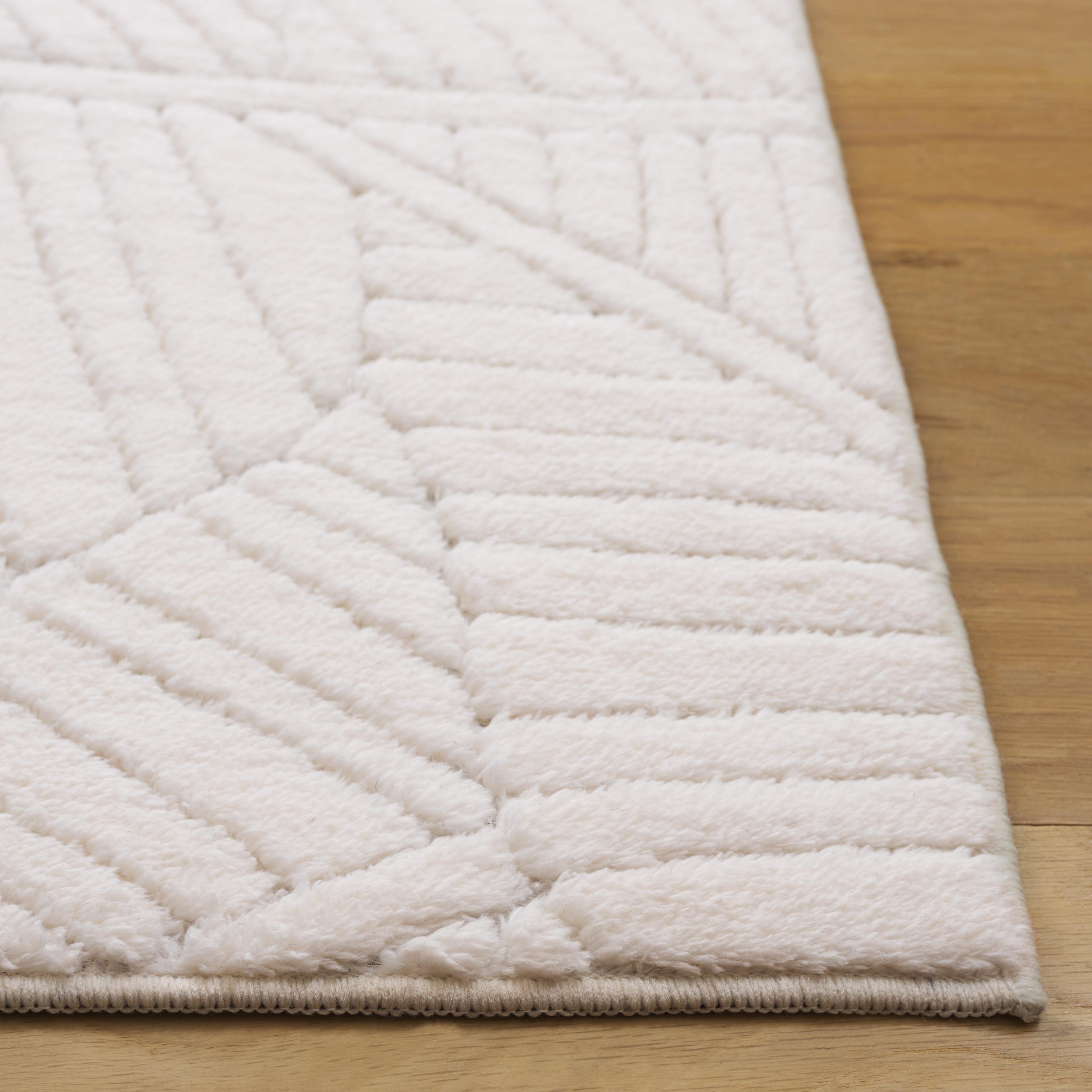 Safavieh Versailles 8' x 10' Area Rug, Ivory, large