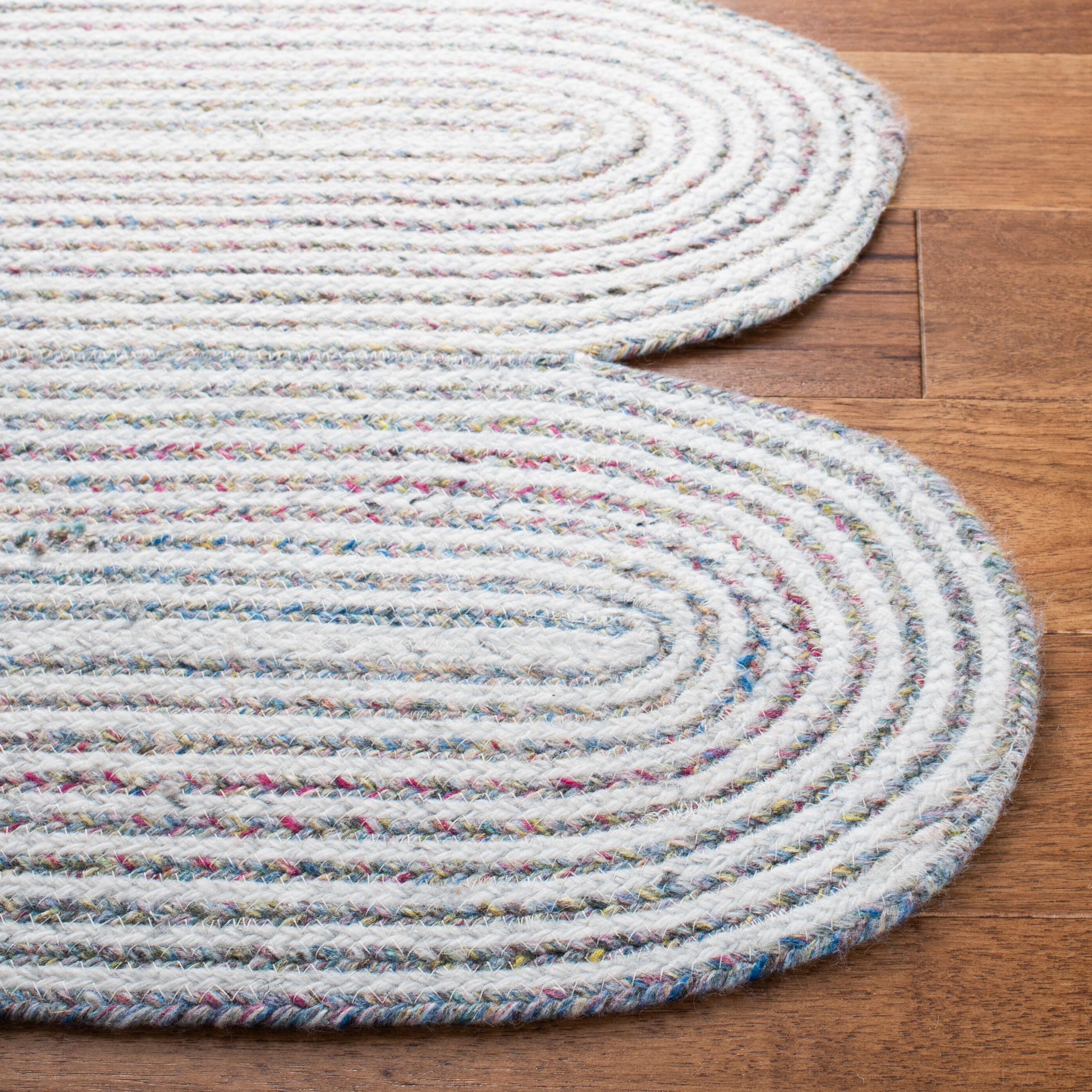 Safavieh Cape Cod Collection Faranaz 6' x 6' Square Rug, Ivory/Green, large