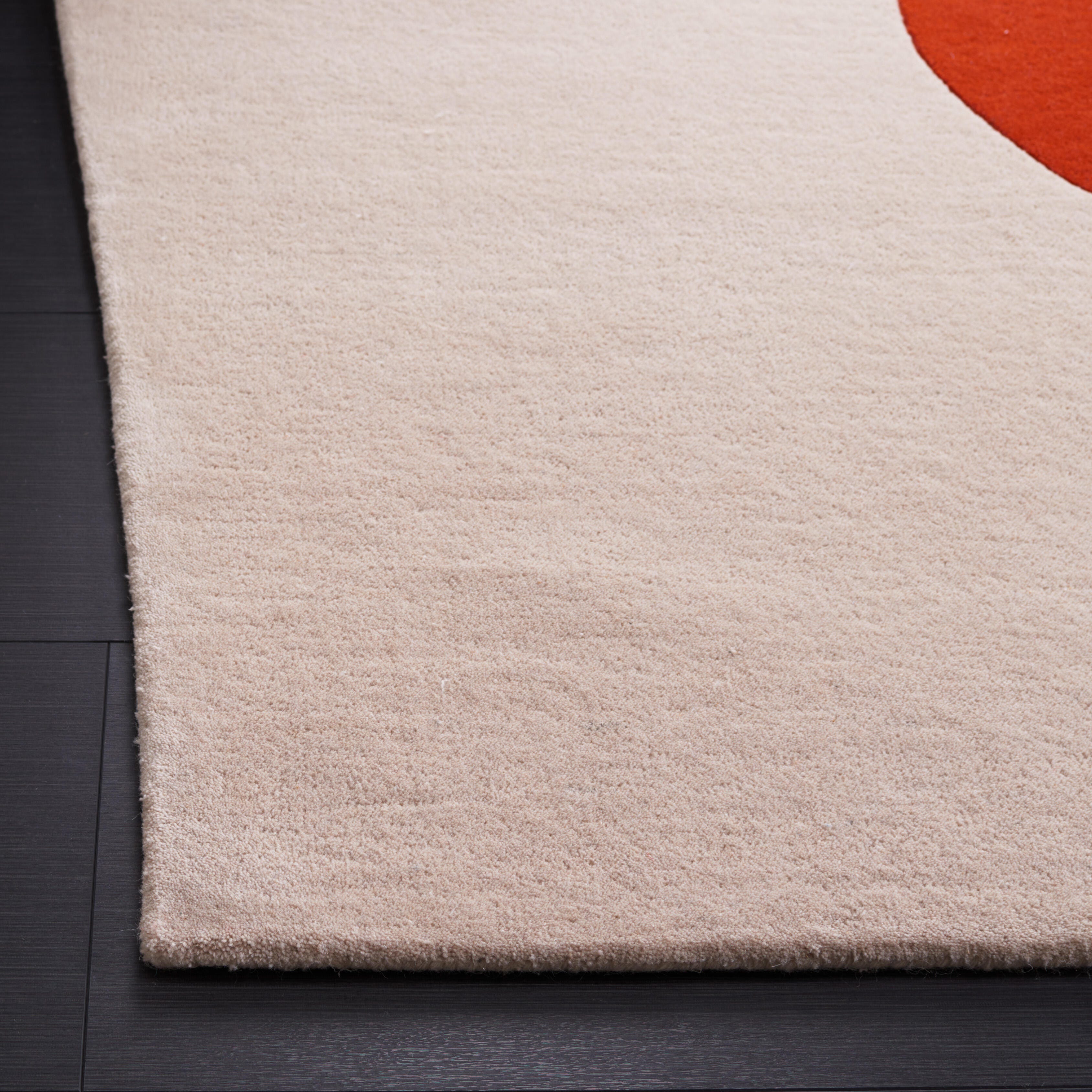 Safavieh Fifth Avenue Collection Lovie 5' x 8' Area Rug, Beige/Blue, large