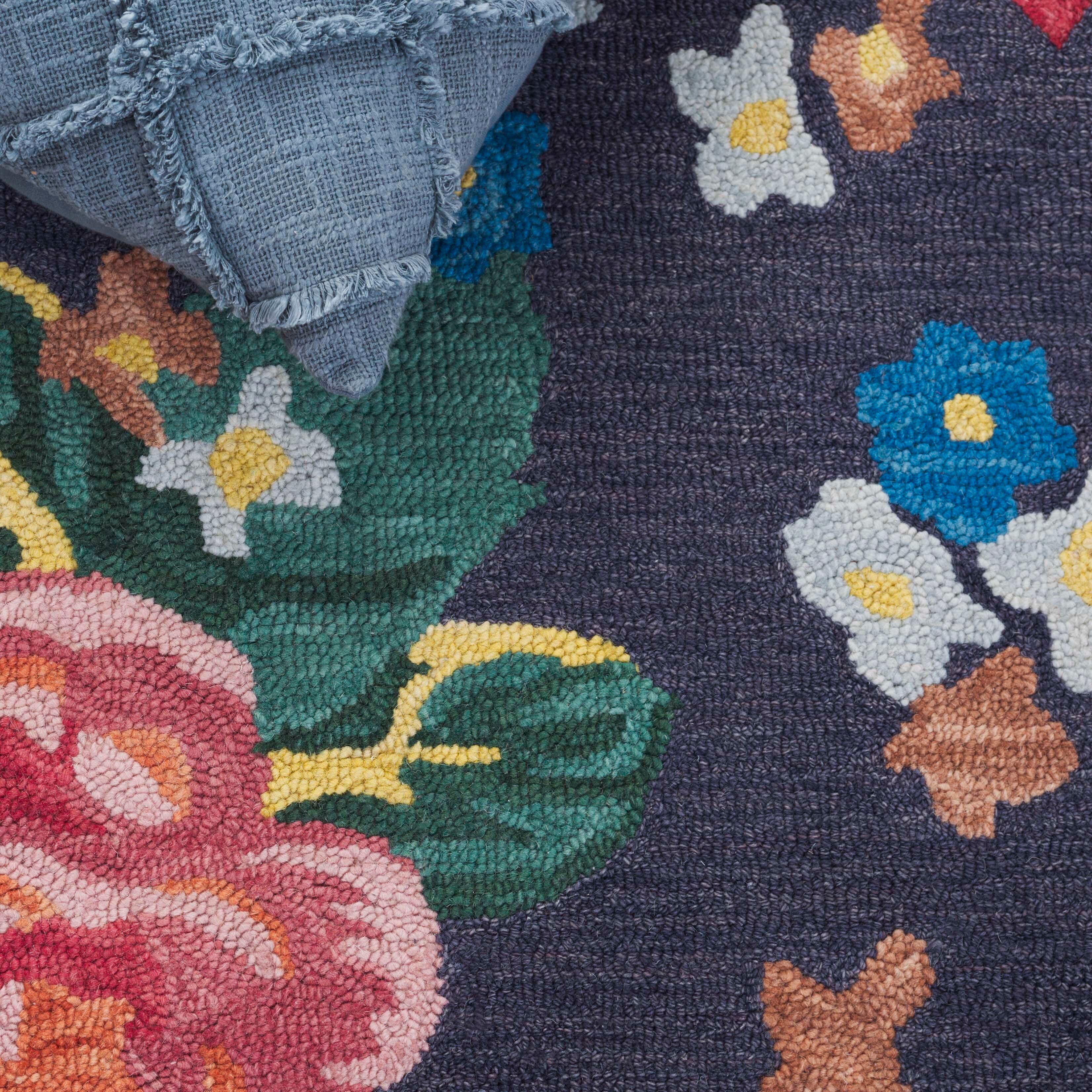 Safavieh Jardin Collection Cassilda 5' x 8' Area Rug, Navy/Pink, large