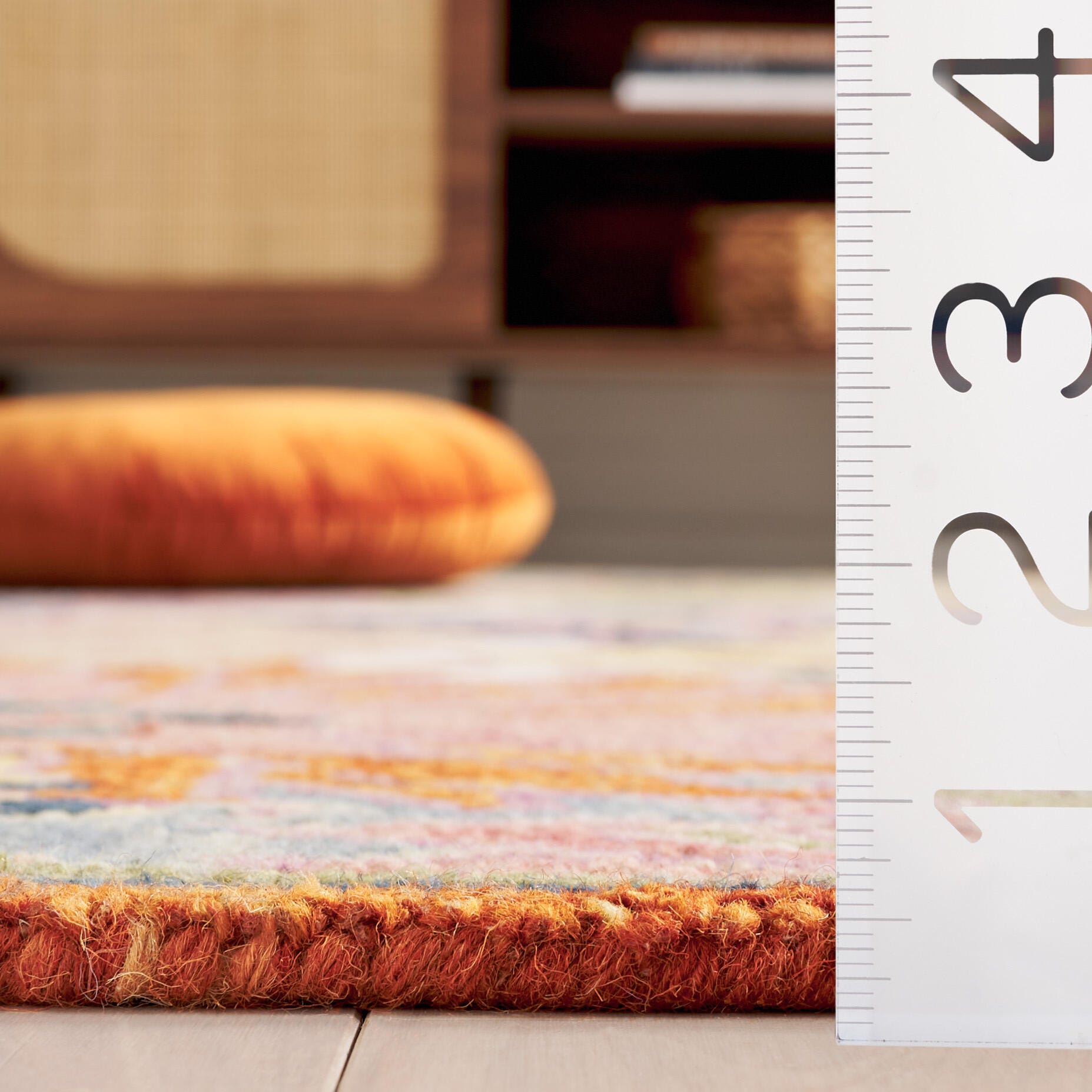 Safavieh Jardin Collection Chitra 5' x 8' Oval Rug, Pink/Rust, large