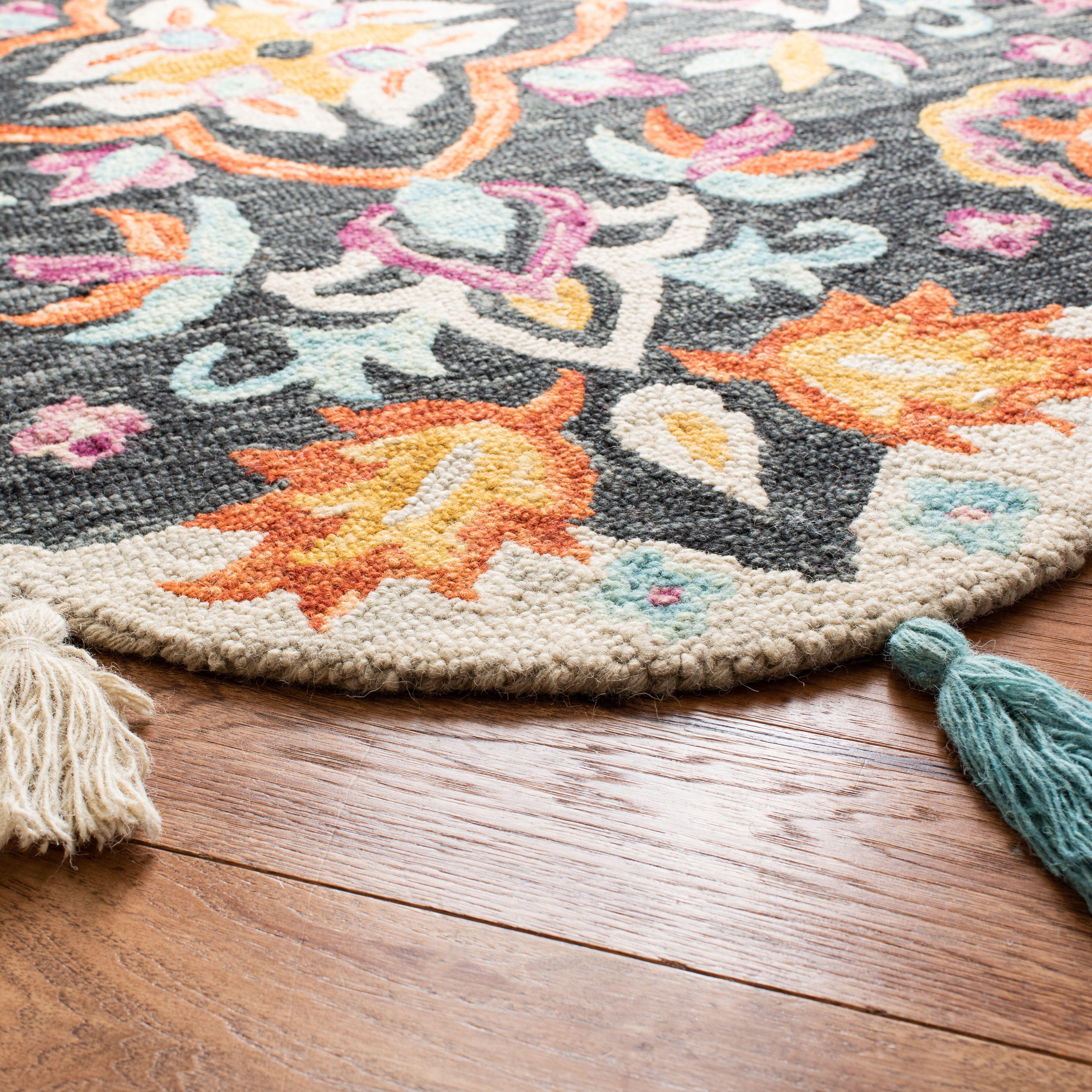 Safavieh Novelty Collection Kitt 4' x 4' Round Rug, Blue/Pink, large