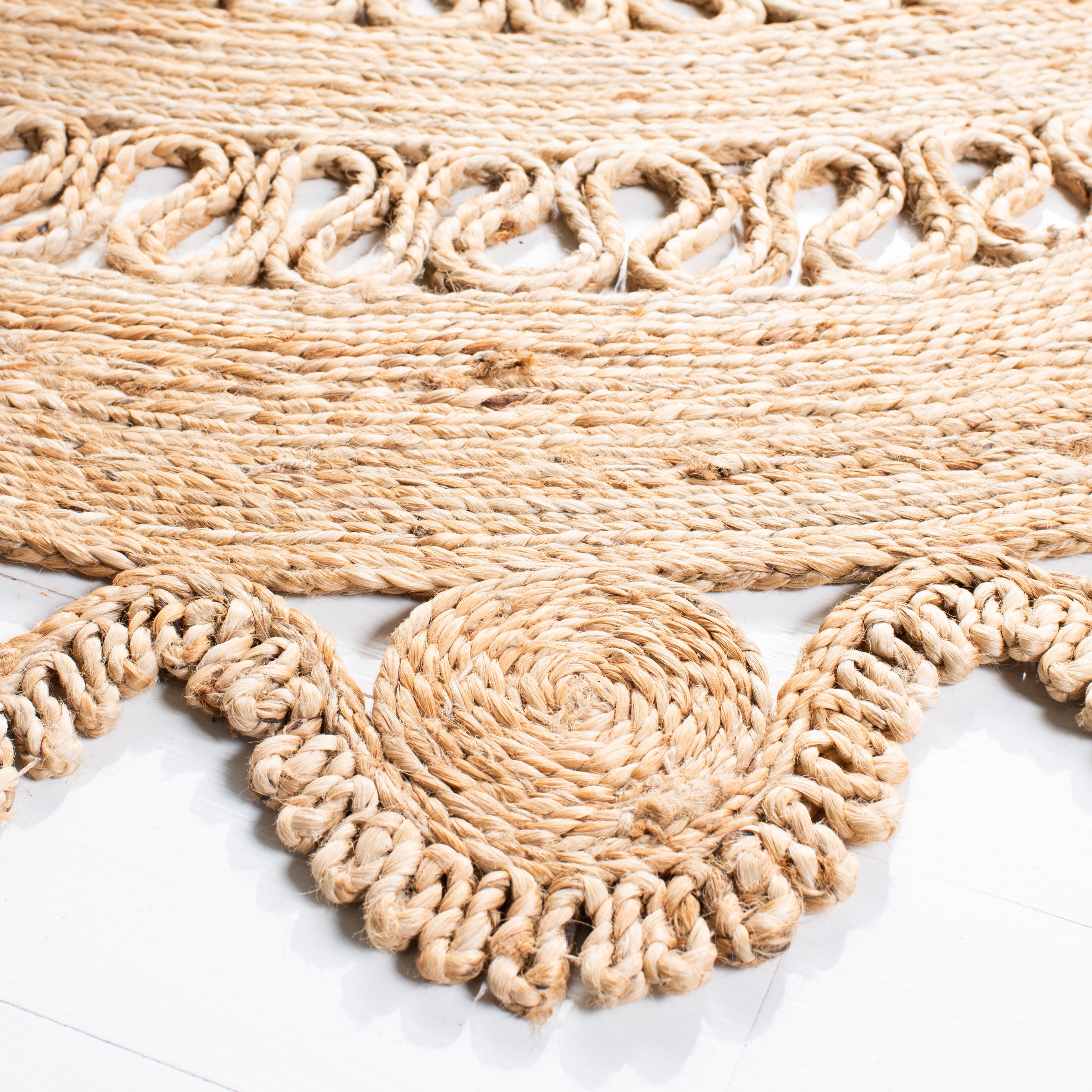 Safavieh Natural Fiber Collection Kyeung 10' x 10' Round Rug, Natural, large