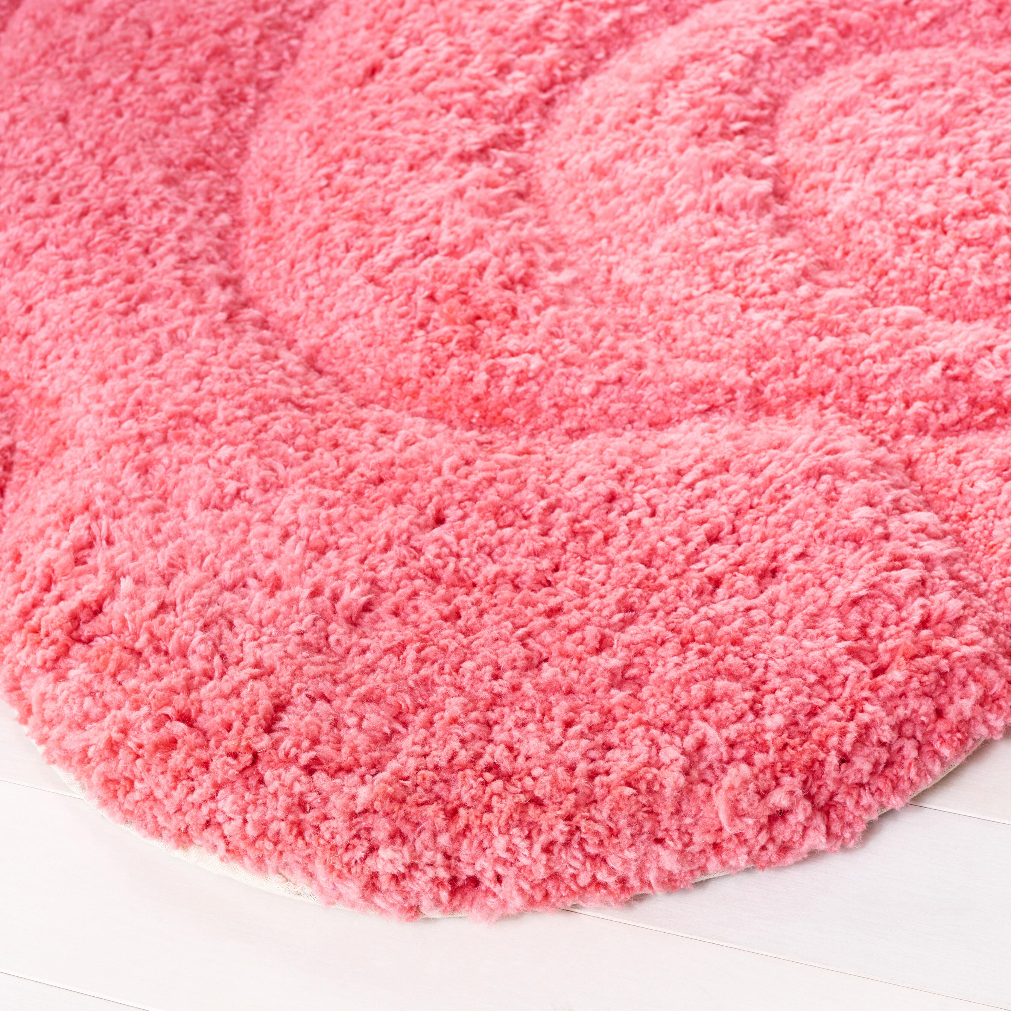 Safavieh Novelty Collection Nanae 4' x 4' Round Rug, Fuchsia/Pink, large