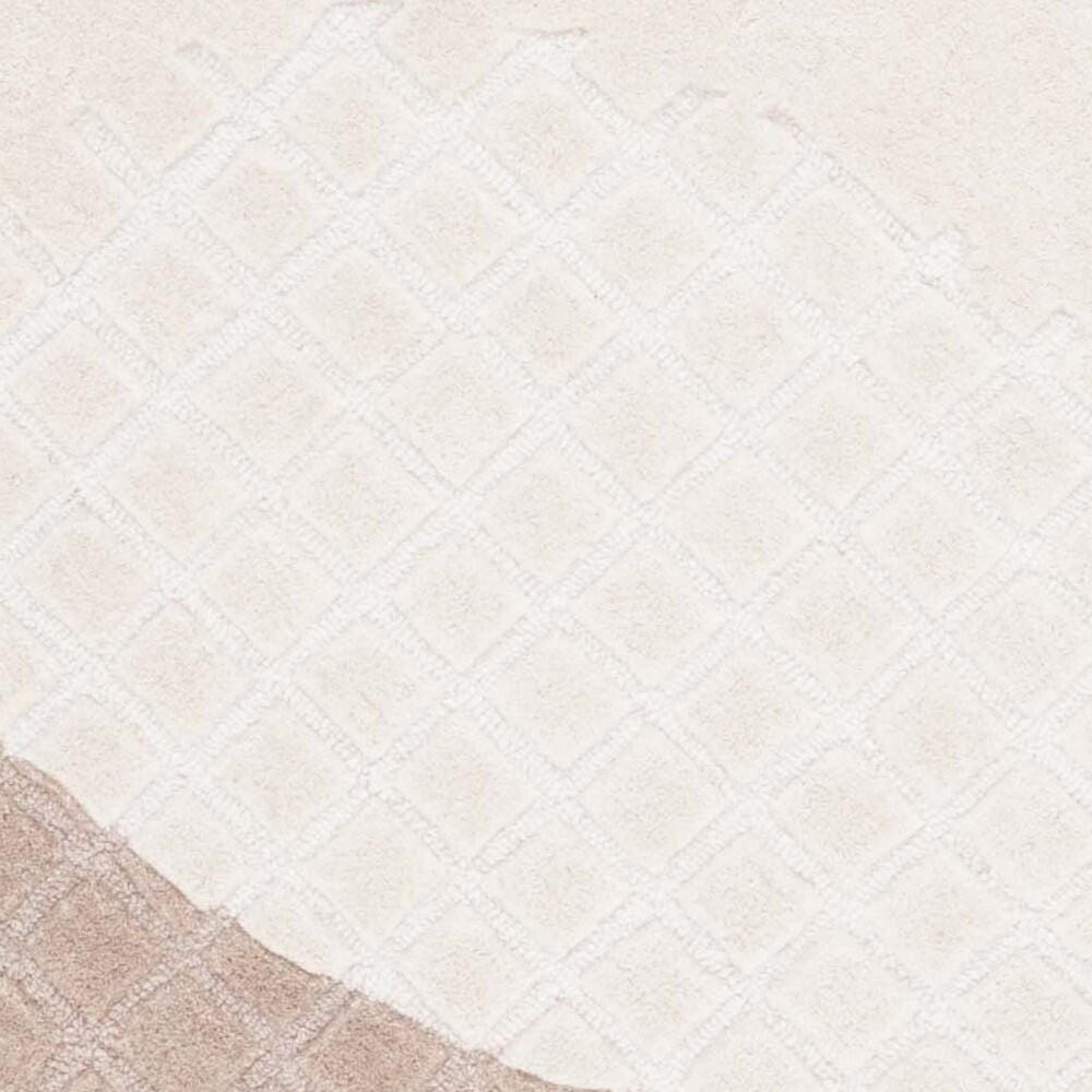 Swatch color Beige/Ivory , product with this swatch is currently selected