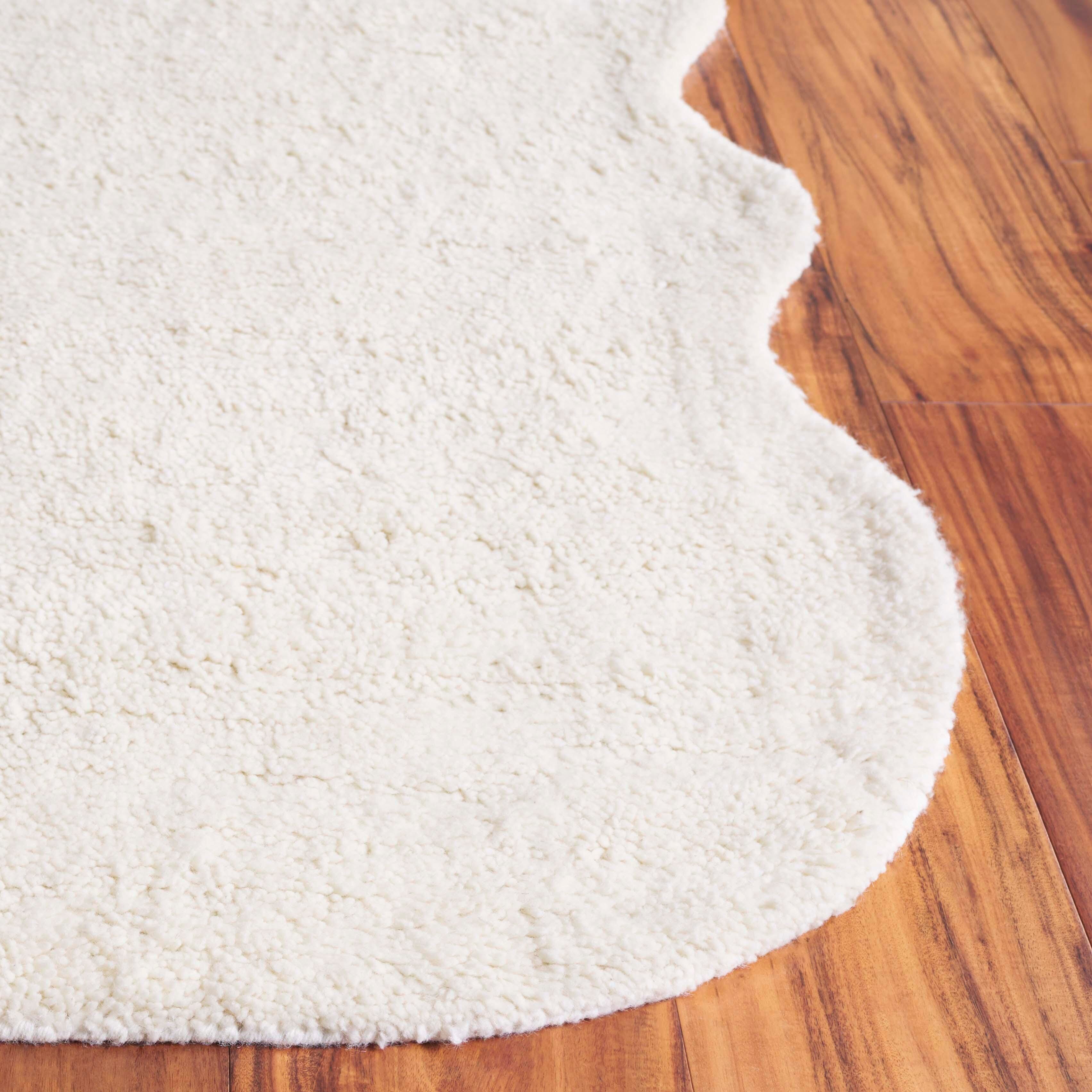 Safavieh Vermont Collection Morella 5' x 8' Area Rug, Ivory, large
