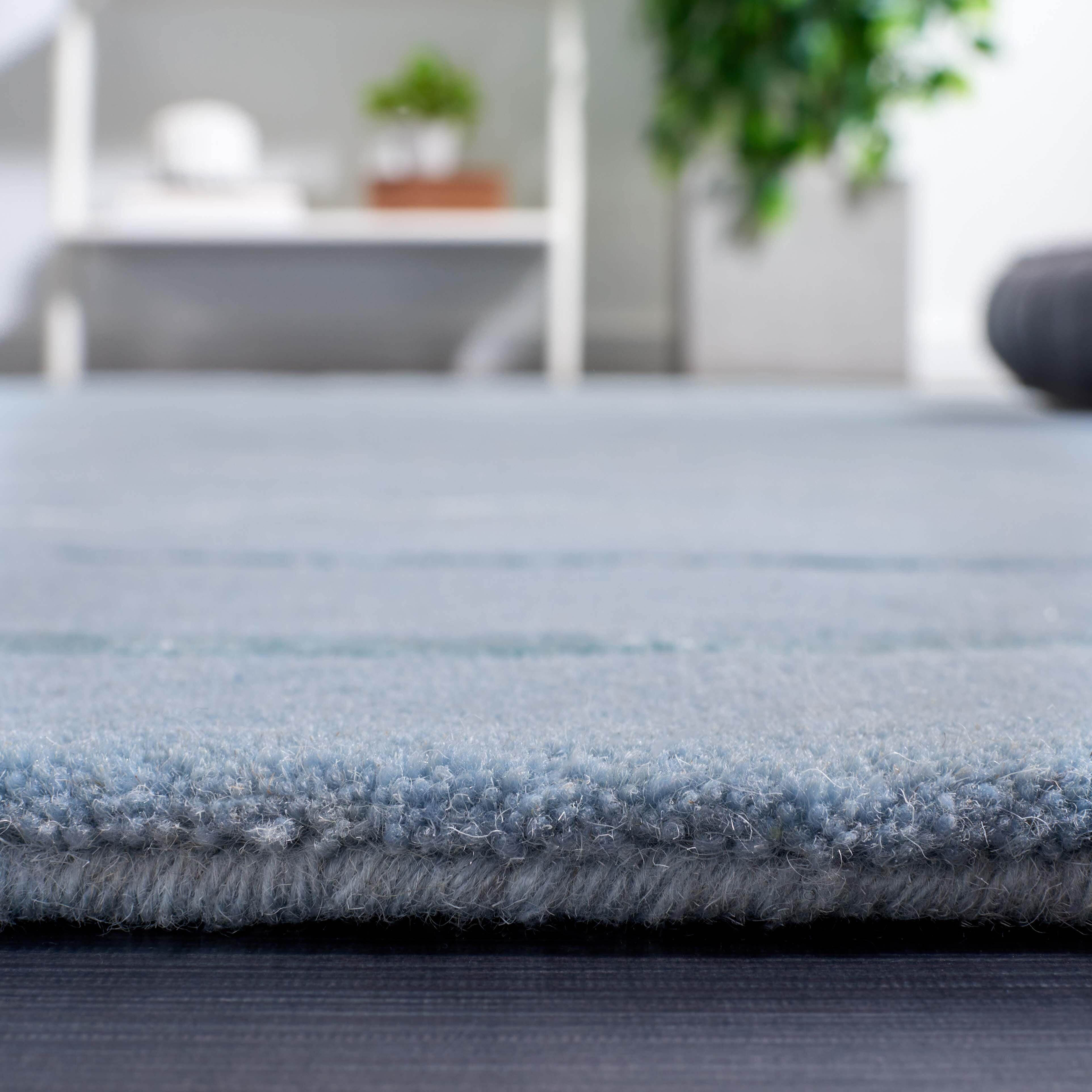 Safavieh Novelty Collection Mohigul 8' x 10' Area Rug, Blue, large