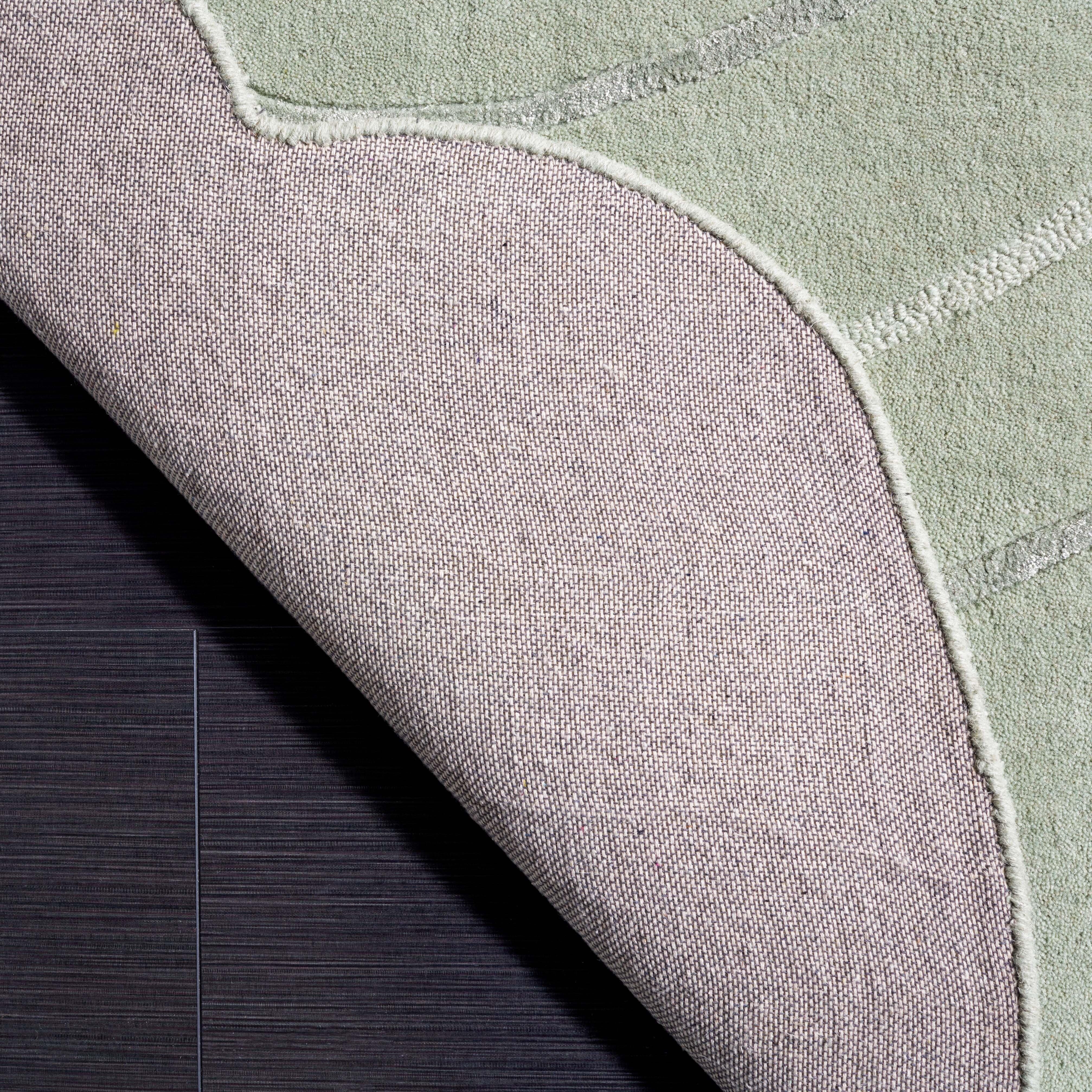Safavieh Novelty Collection Mohigul 3' x 5' Area Rug, Green, large