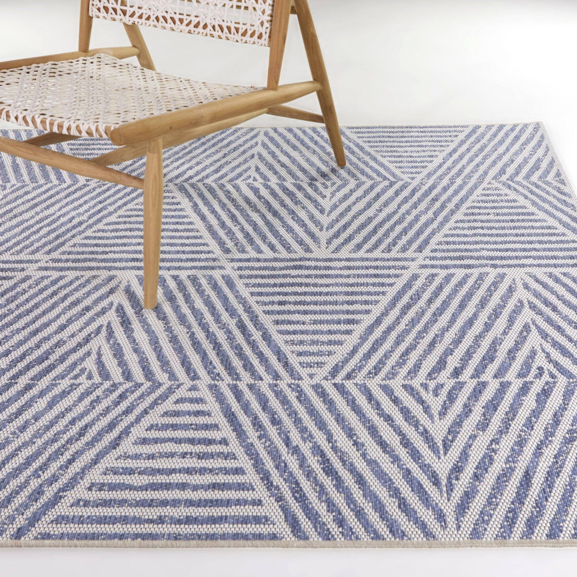 Balta Rugs Darcy 5' 3" x 7' Area Rug, Blue, rollover