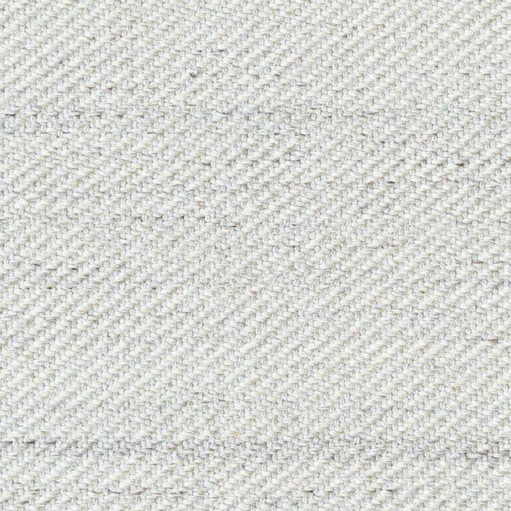 Swatch color Ivory/Black 