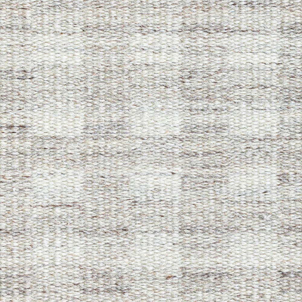 Swatch color Cream/Medium Brown 