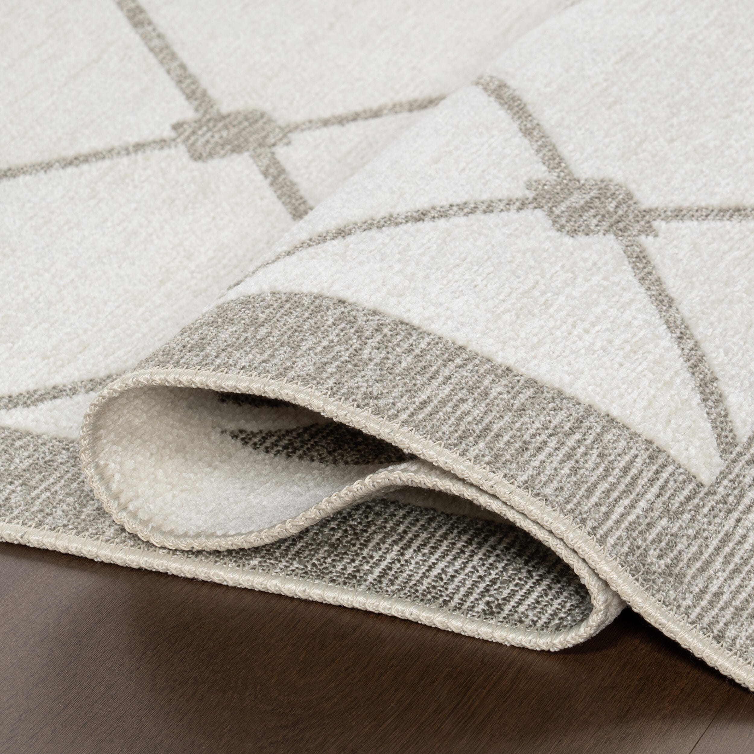 Nuloom Amiyah 4' x 6' Area Rug, Light Gray, large
