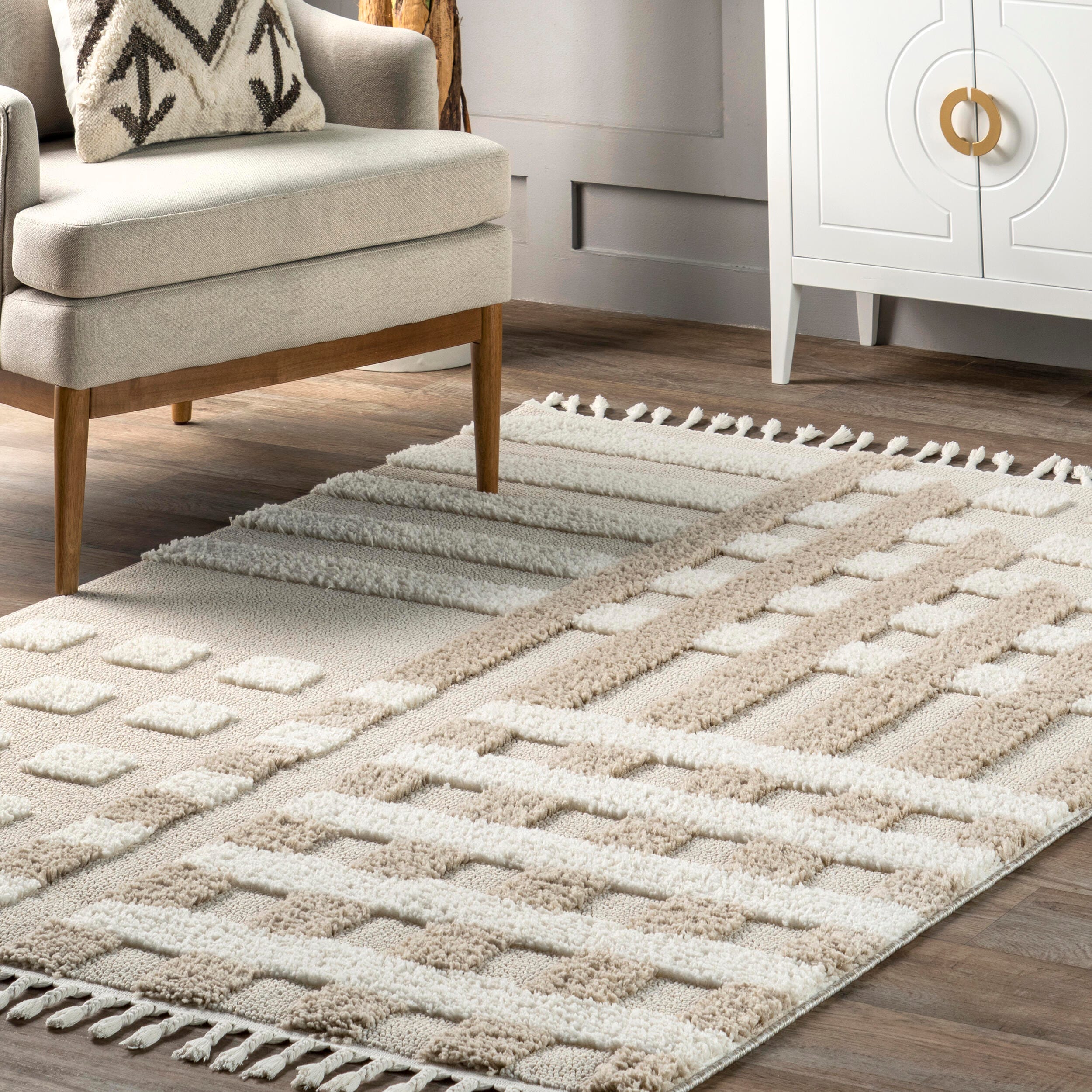 Nuloom Cordelia 5' x 8' Area Rug, Ivory, large