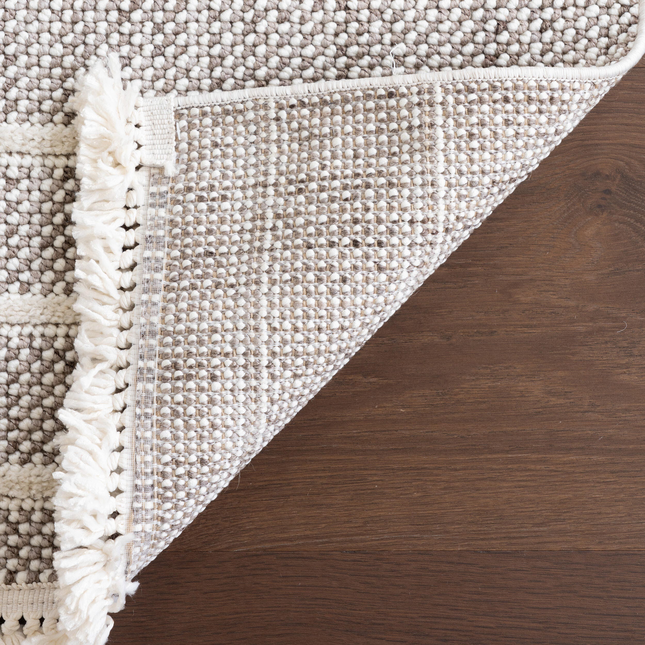 nuLOOM Lucretia 5' x 8' Area Rug, Ivory, large
