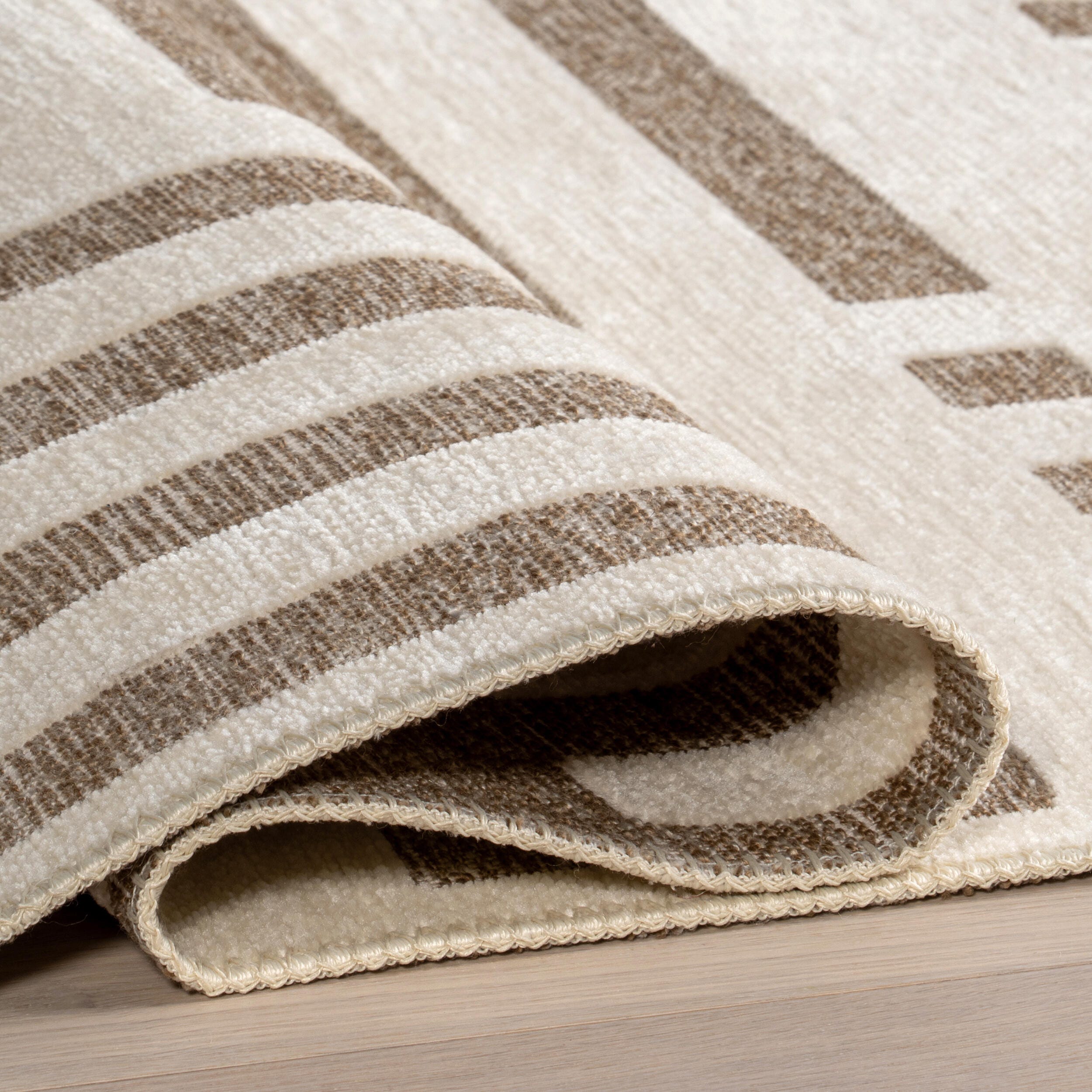 nuLOOM Mina 4' x 6' Area Rug, Beige, large