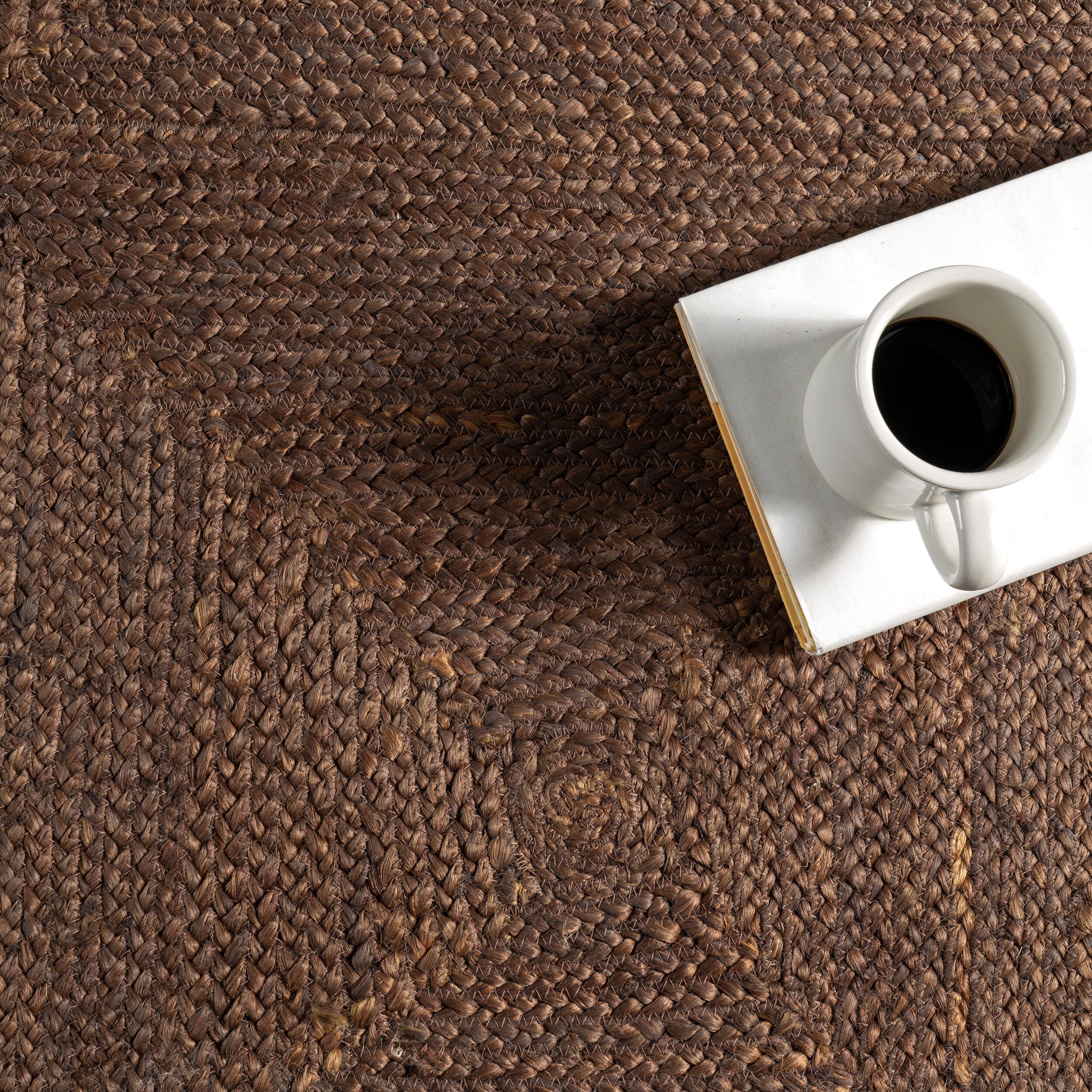 Swatch color Dark Brown , product with this swatch is currently selected