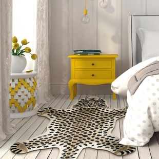 Linon Jungle Cheetah 2' X 3' Accent Rug, Gold/Black, rollover
