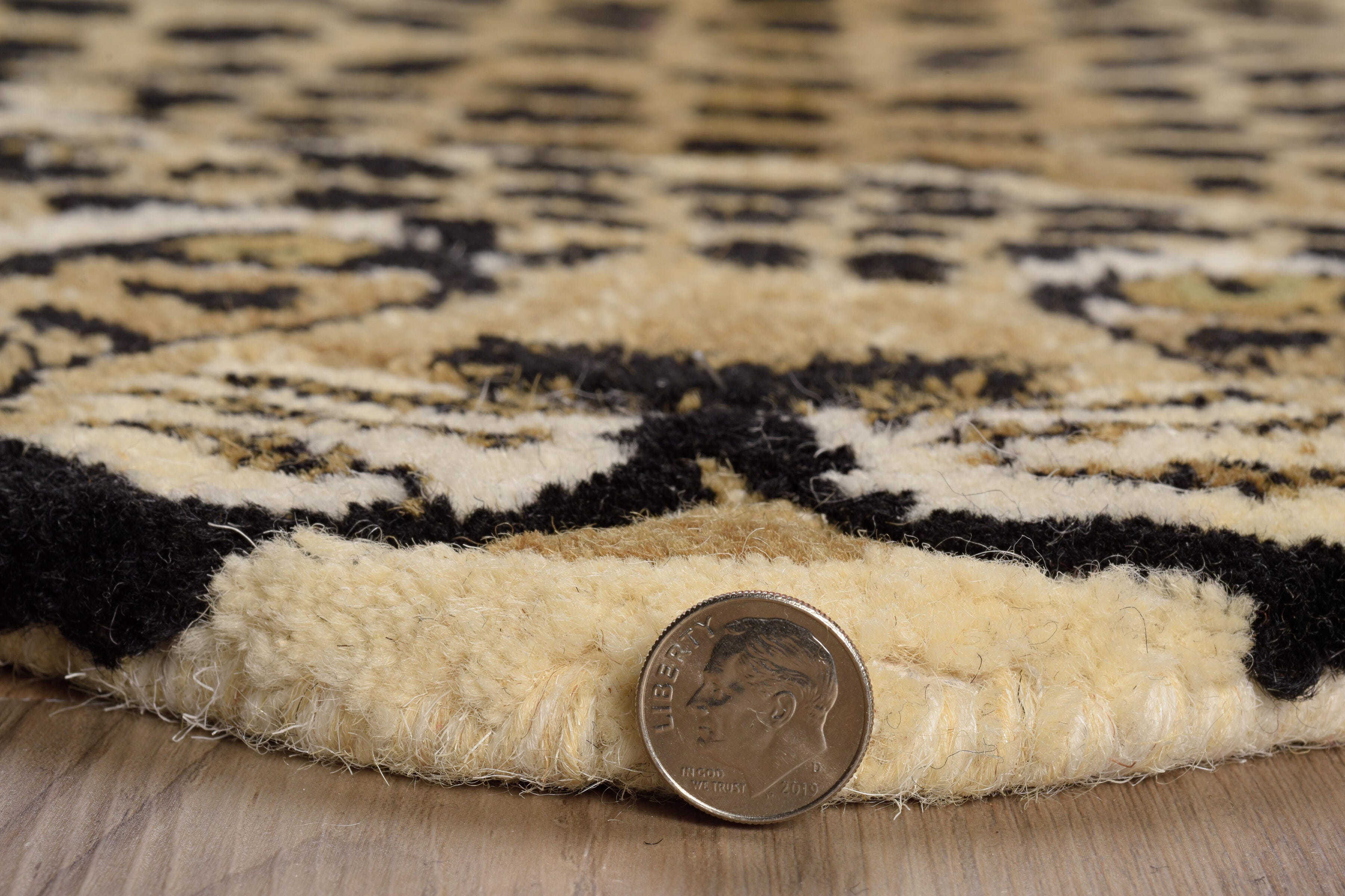 Linon Jungle Cheetah 2' X 3' Accent Rug, Gold/Black, large