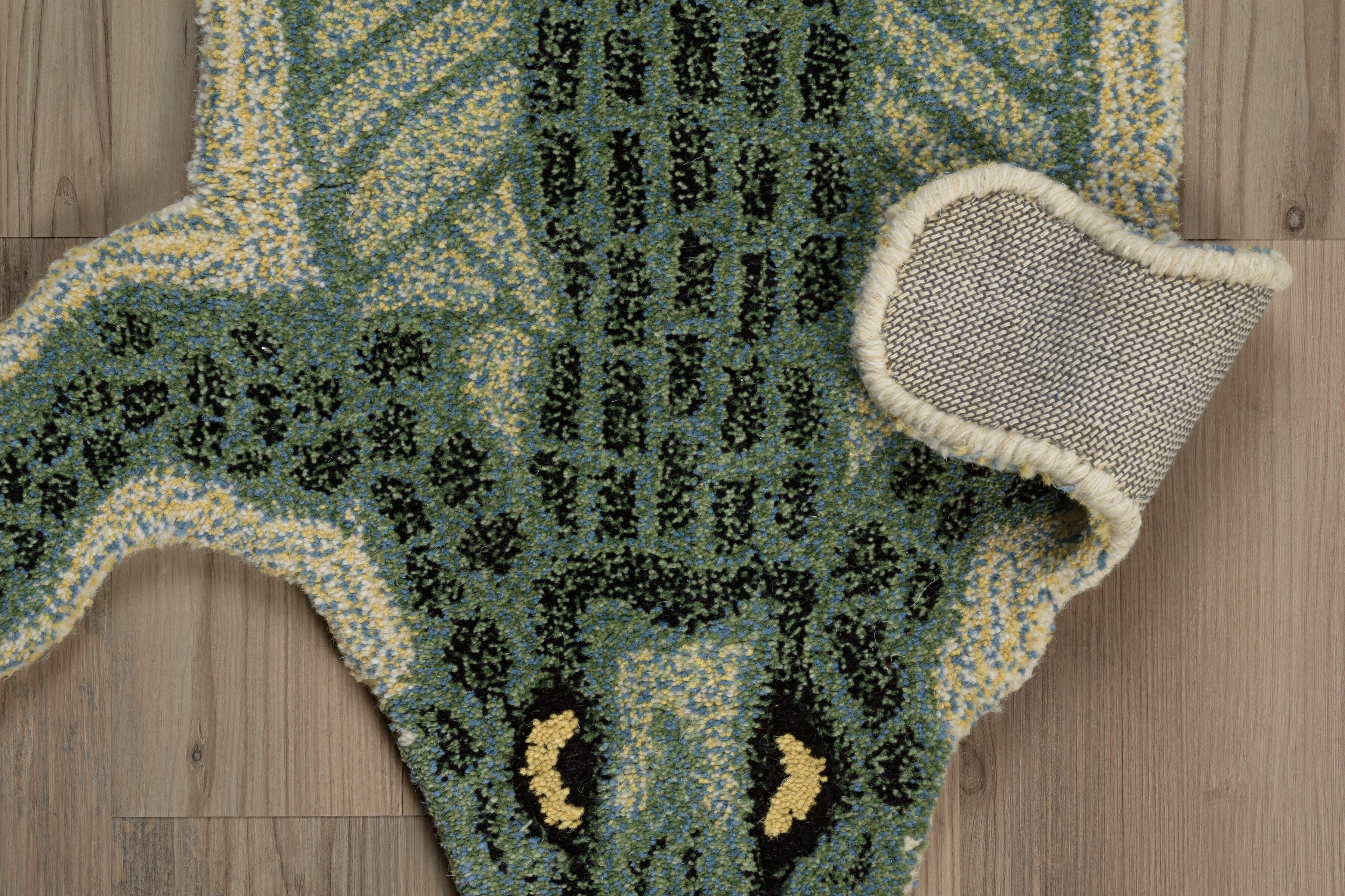 Linon Jungle Crocodile 3' X 5' Accent Rug, Light Green, large