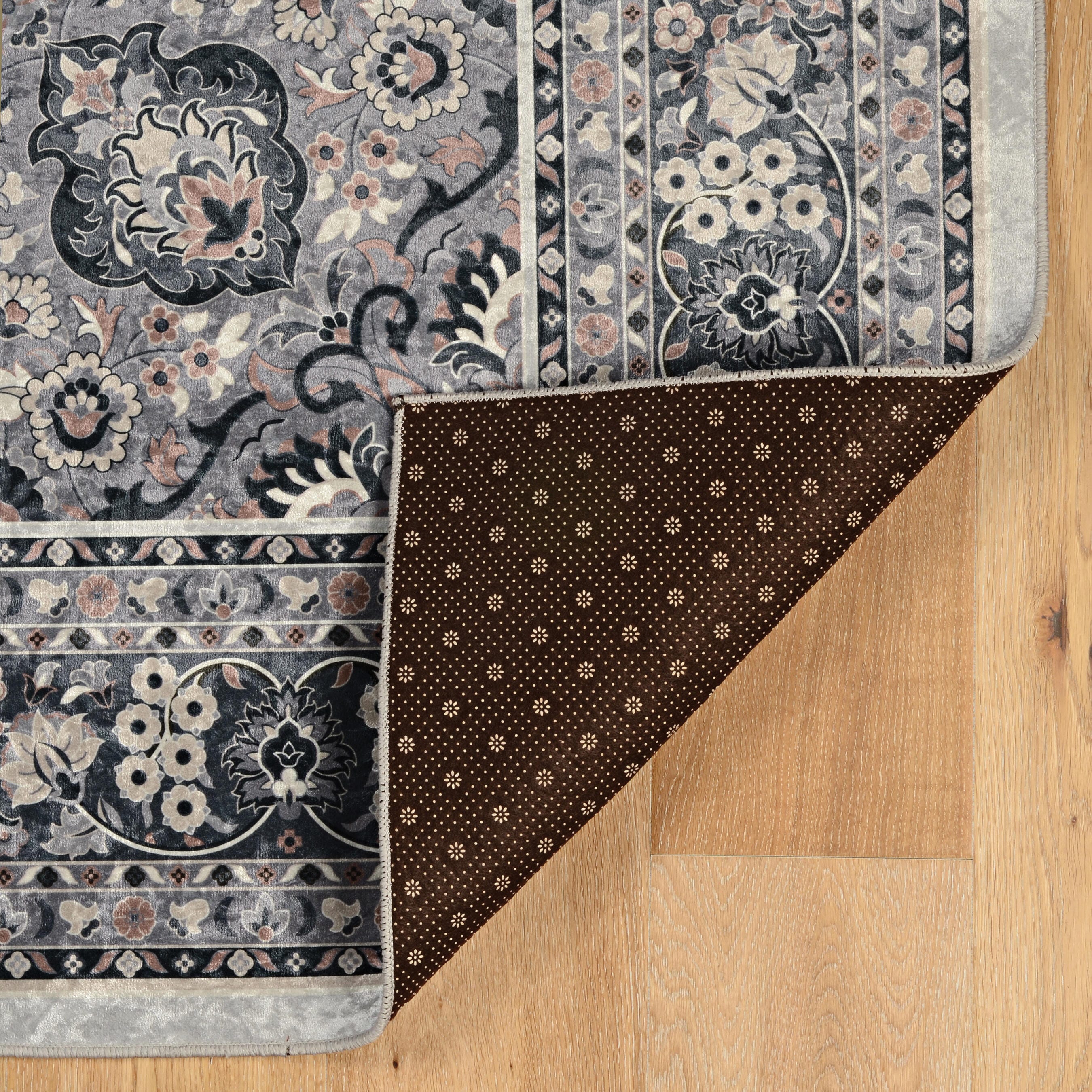 Linon Emerald Barton 2'2" x 3'2" Area Rug, Cream/Blue, large