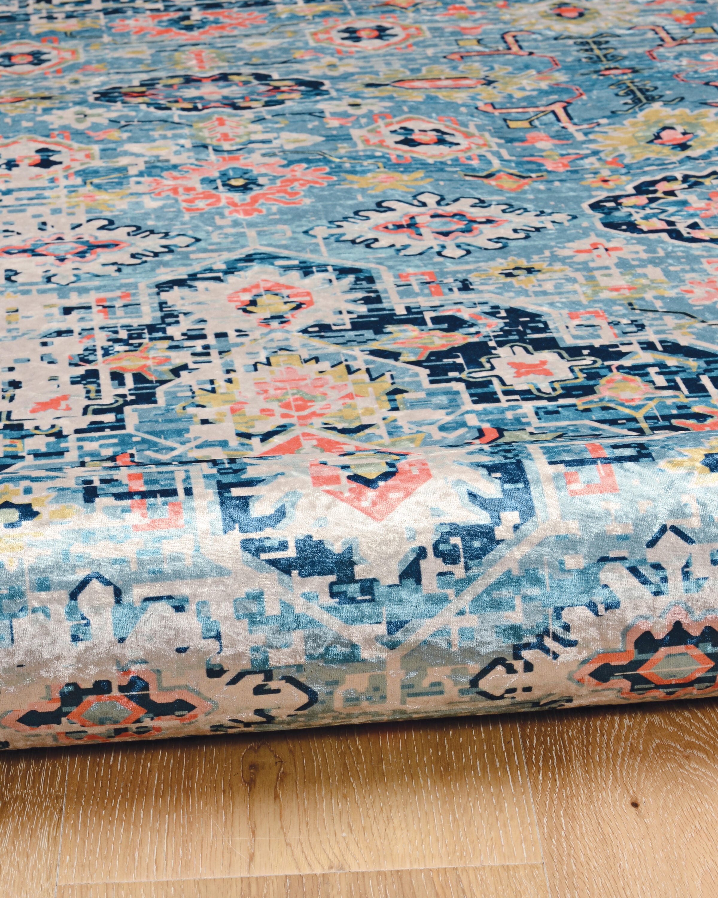 Linon Emerald Canton 3'3" x 5' Area Rug, Blue, large