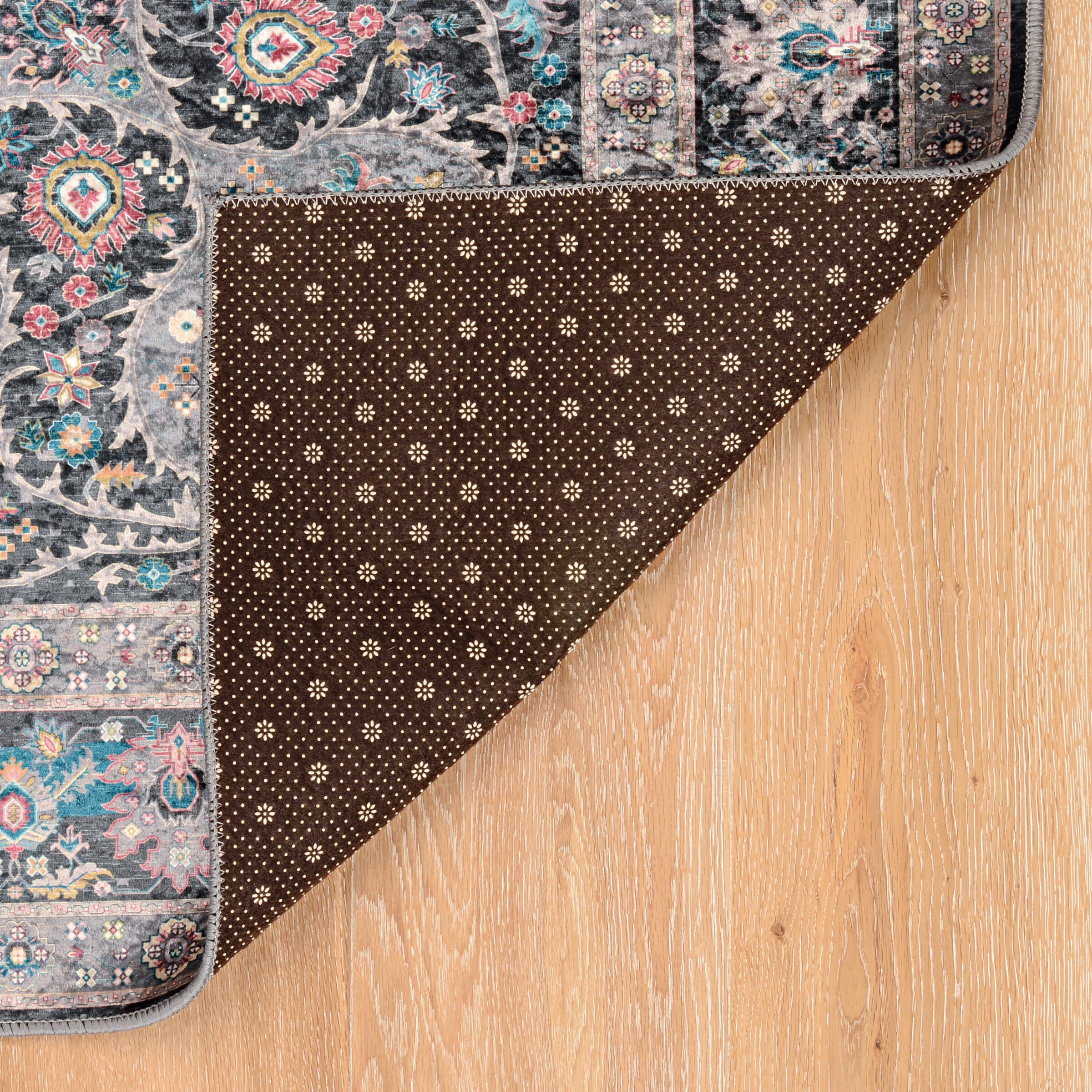 Linon Emerald Grenier 2'2" x 3'2" Area Rug, Gray, large
