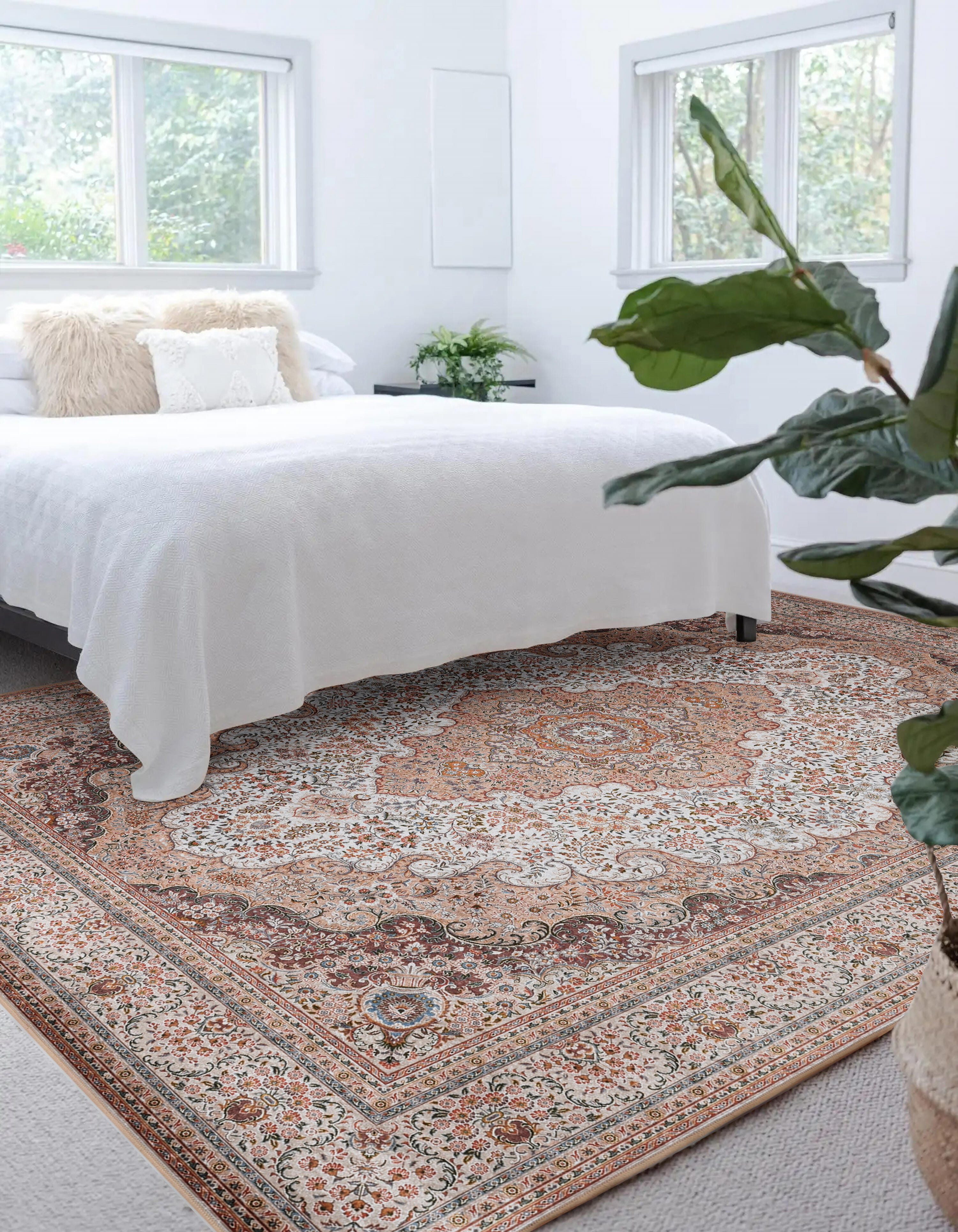 Linon Emerald Myer 6'7" x 9'7" Area Rug, Ivory, large