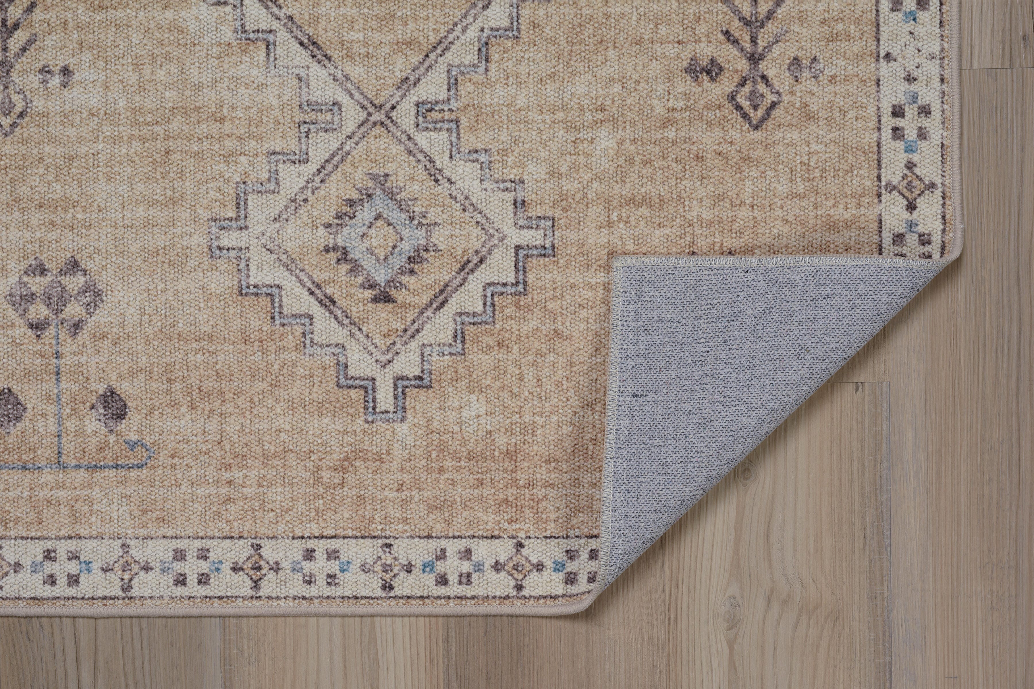 Linon Oakland Haden 3' x 5'  Area Rug, Sand, large