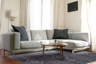 Linon Oakland Ivan 5' x 7' Area Rug, Gray, rollover