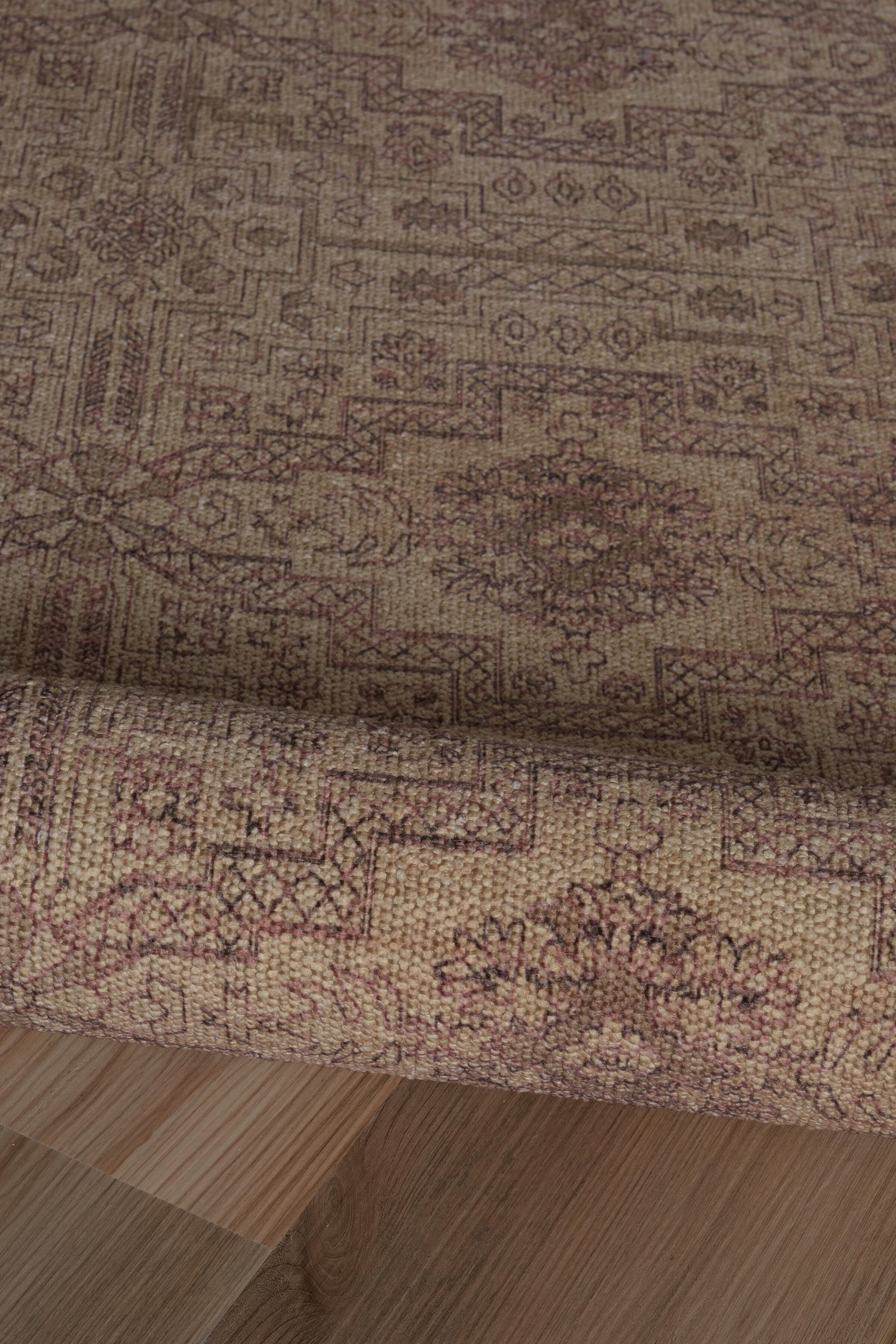 Linon Oakland Sloan 2'6" x 8'  Runner Rug, Sand, large
