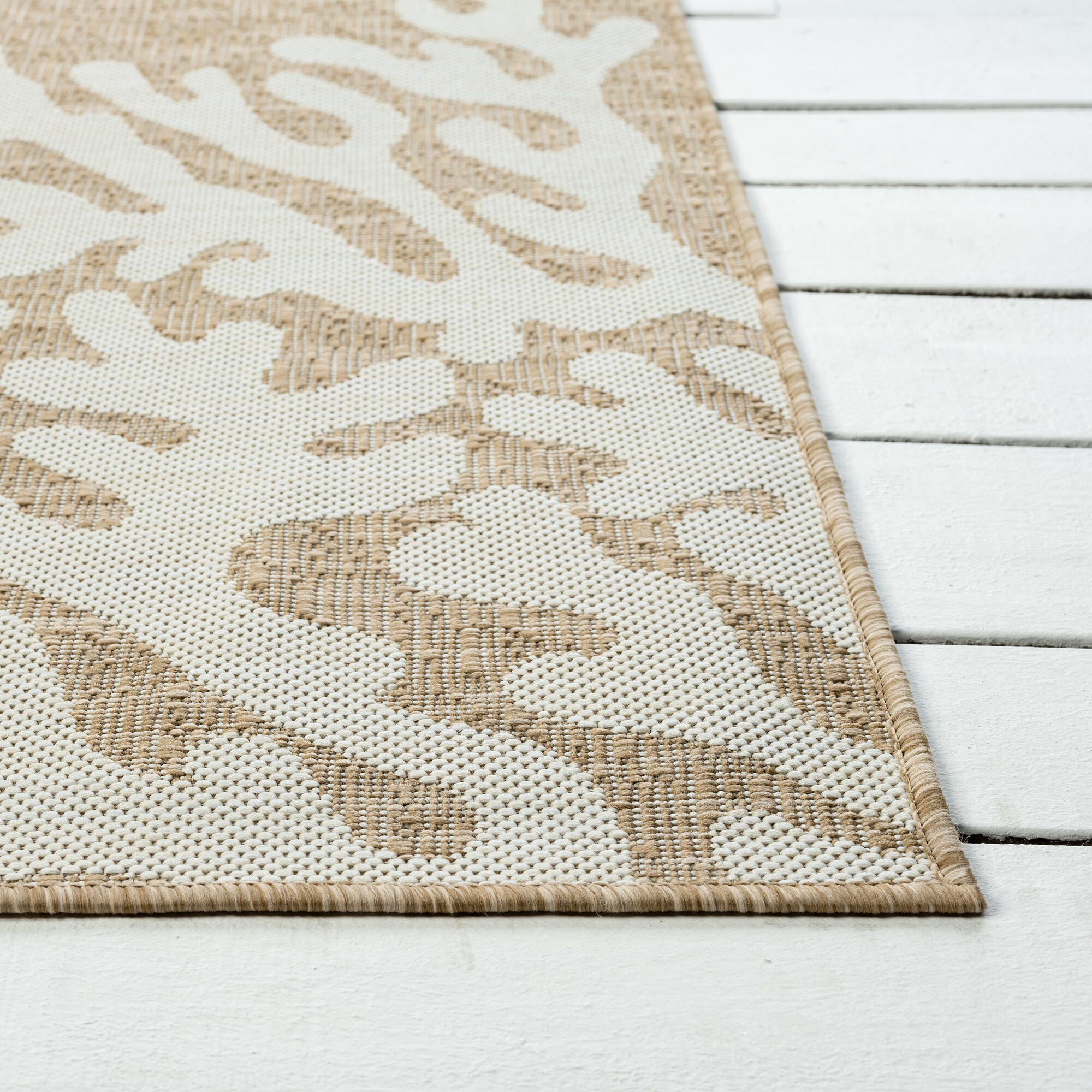 LR Home Reef 5' x 7' Area Rug, Beige/White, large