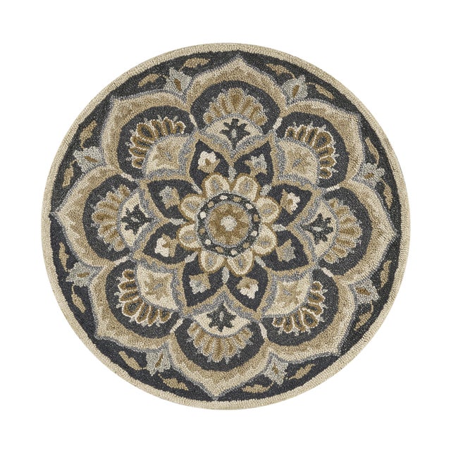 LR Home Bloom 4' x 4' Area Rug