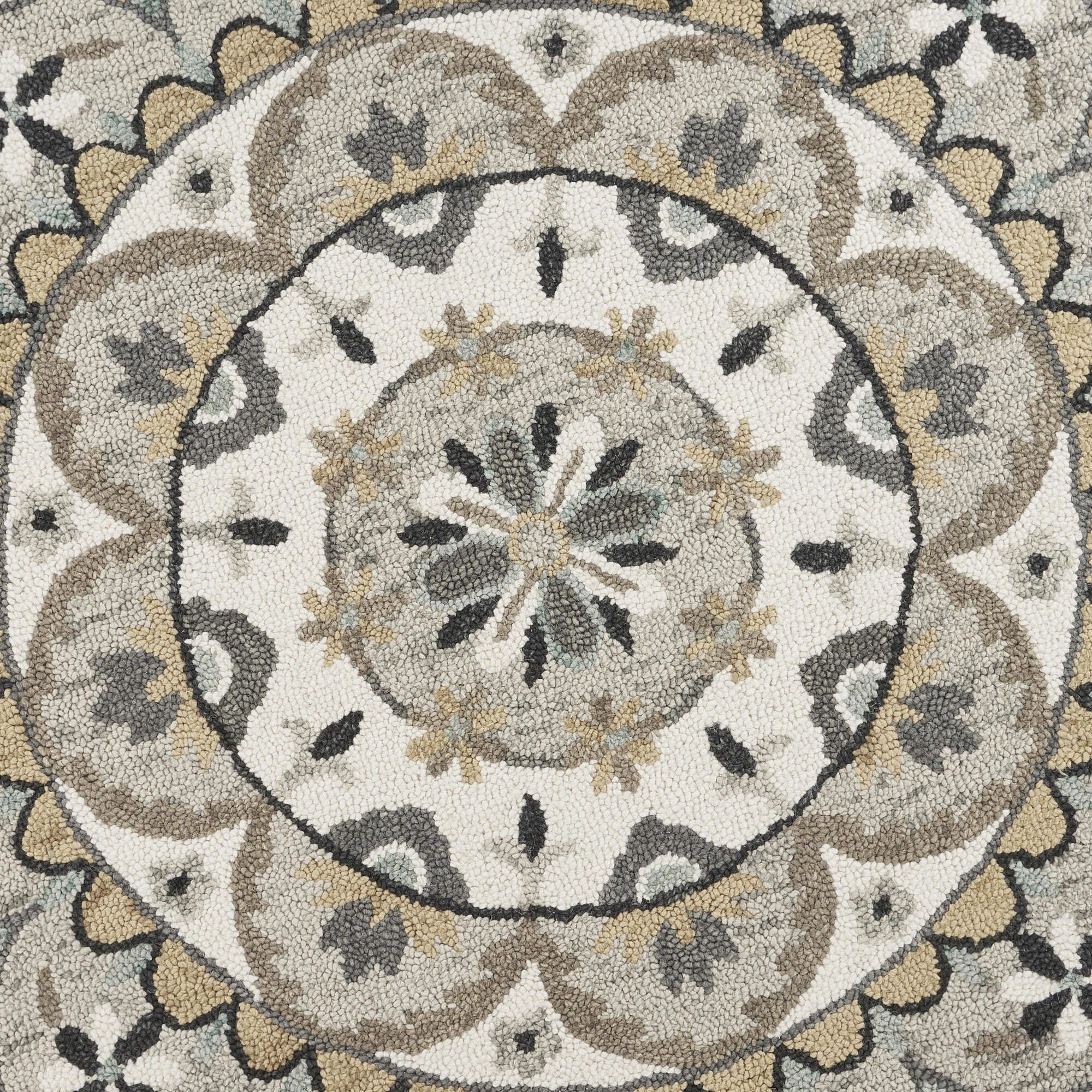 Swatch color Ivory/Gray , product with this swatch is currently selected