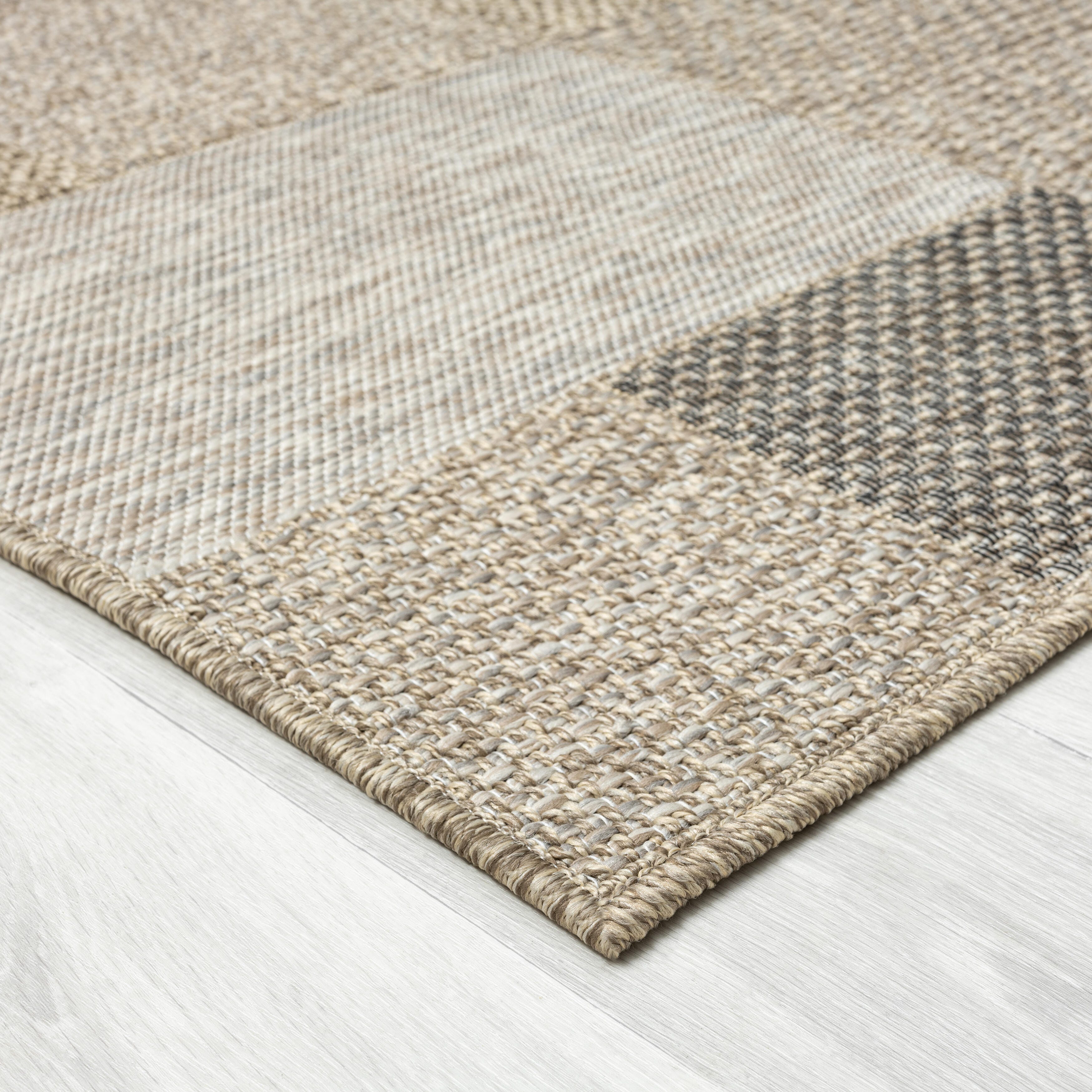 LR Home Sierra 5' x 7' Area Rug, Tan, large