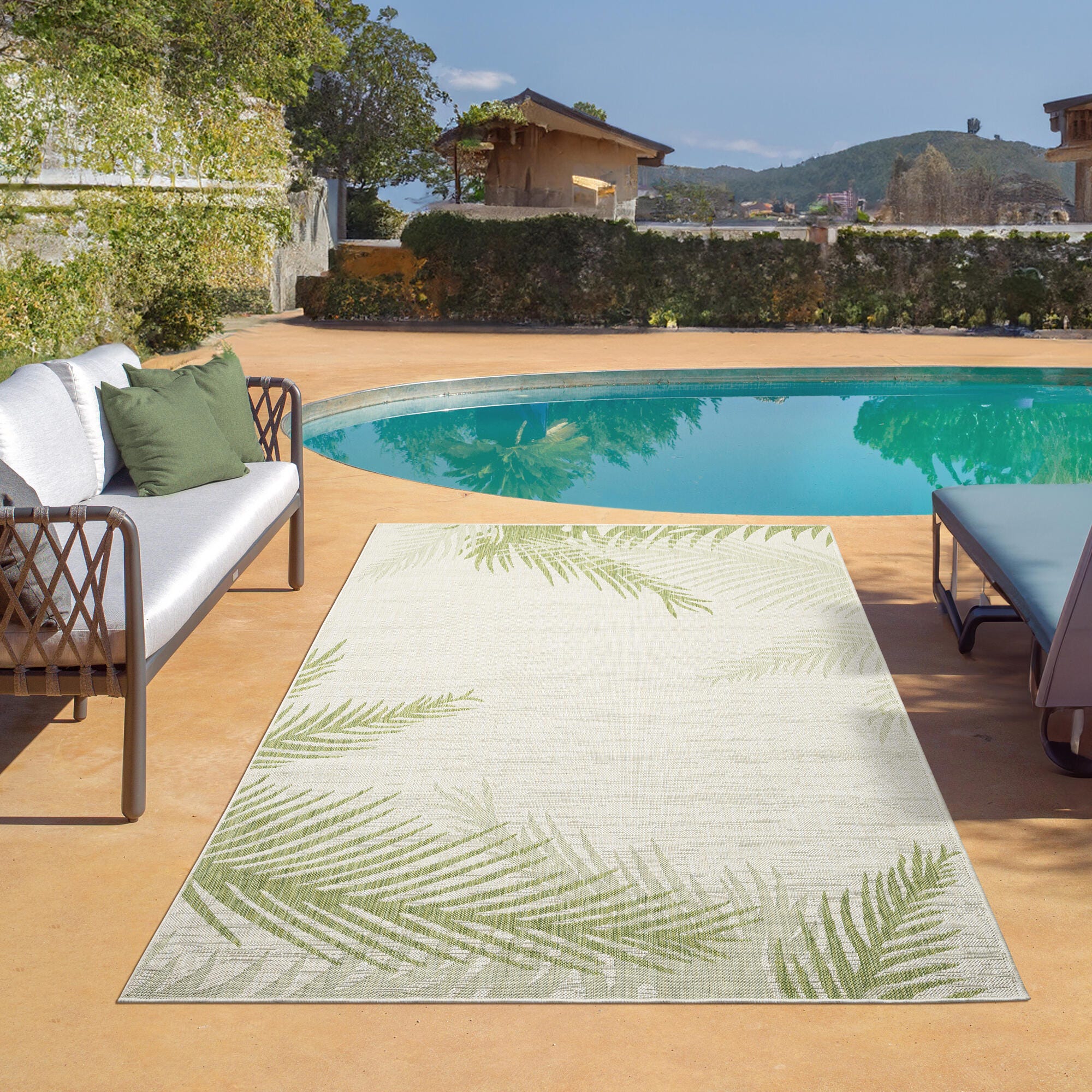 LR Home Botanical Pattern 1'10" x 3' Area Rug, Green, rollover