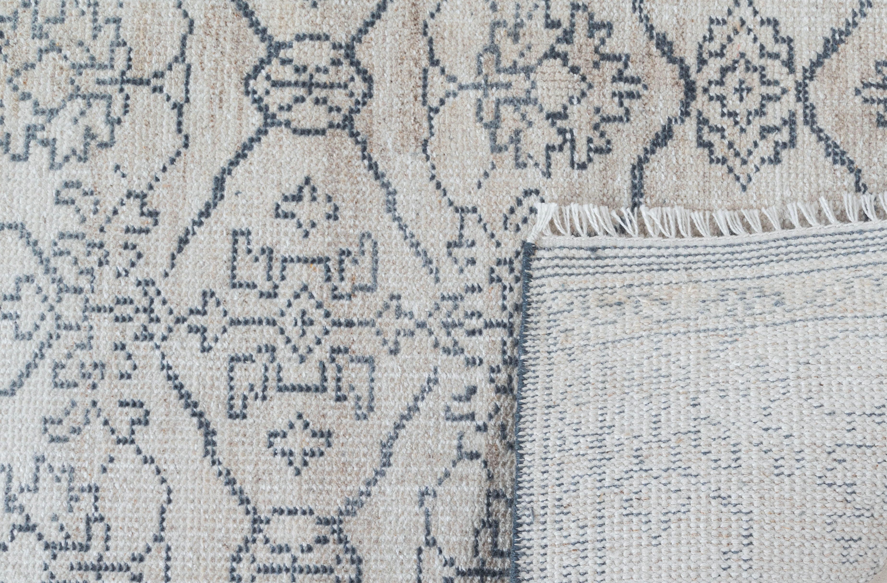 Terra by Obeetee Hadley 2'1" x 3' Area Rug, Blue/White, large