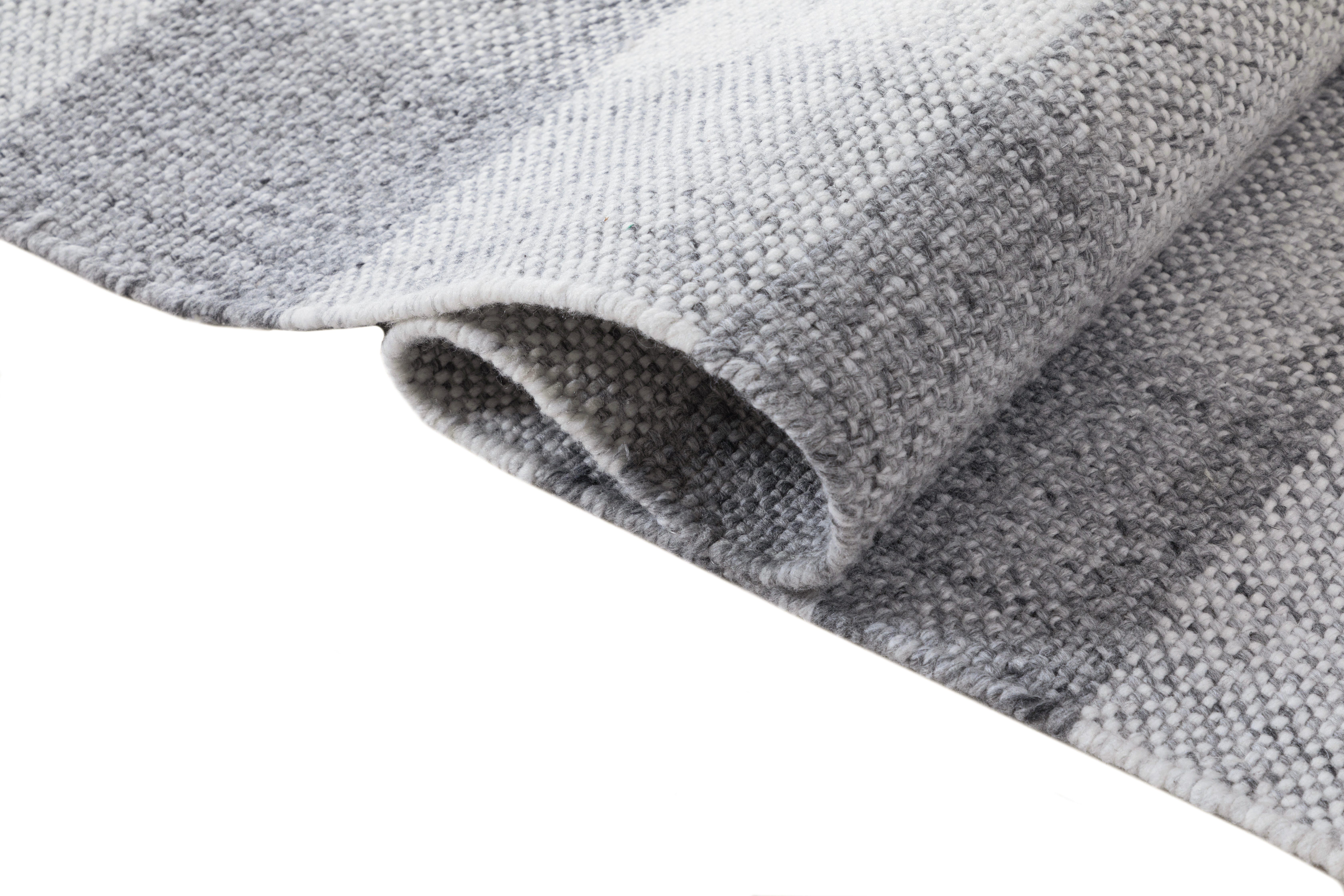 Terra by Obeetee Gingham 2'1" x 3' Area Rug, Gray/White, large