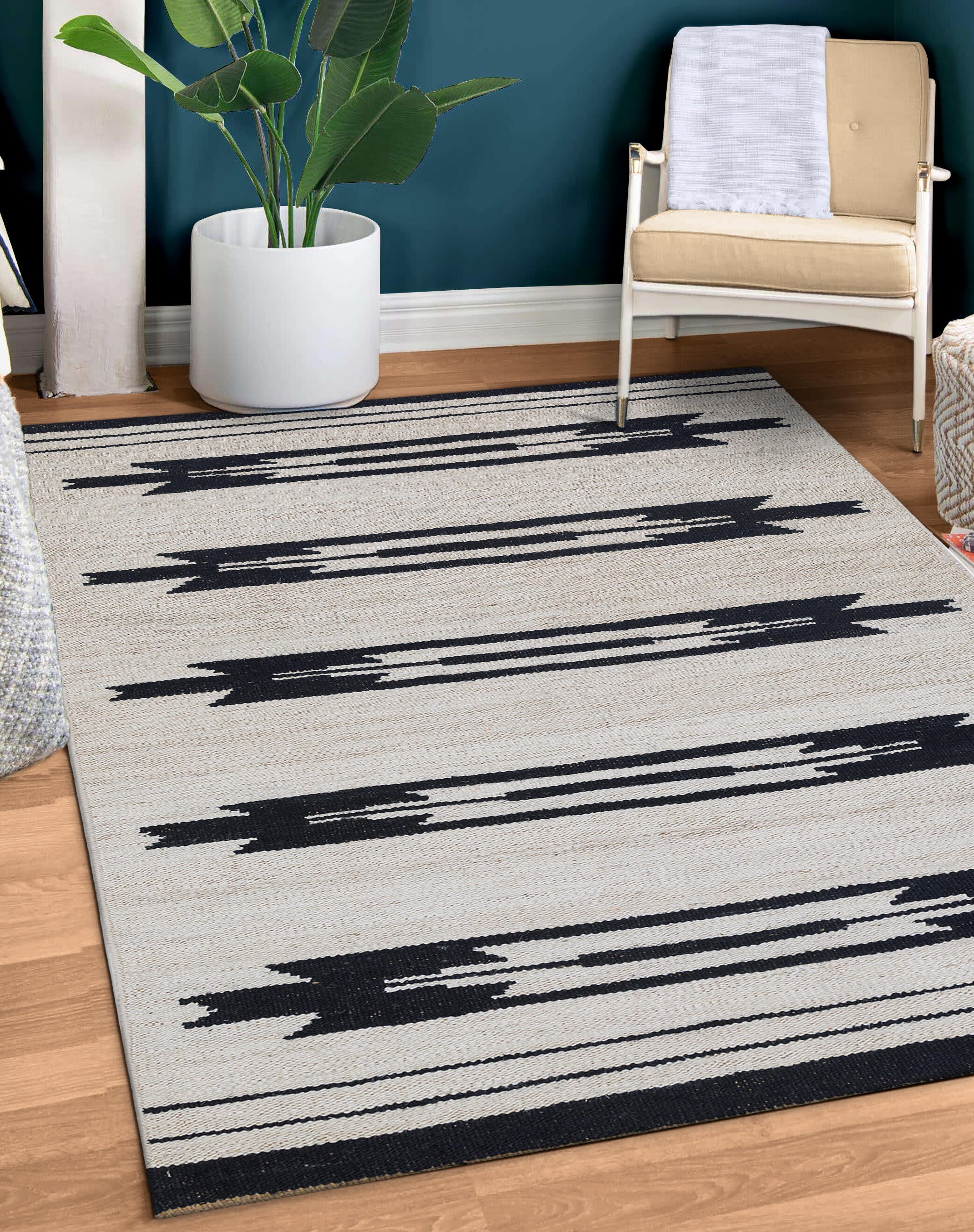 Terra by Obeetee Alba 3'1" x 5' Area Rug, Ivory/Black, rollover