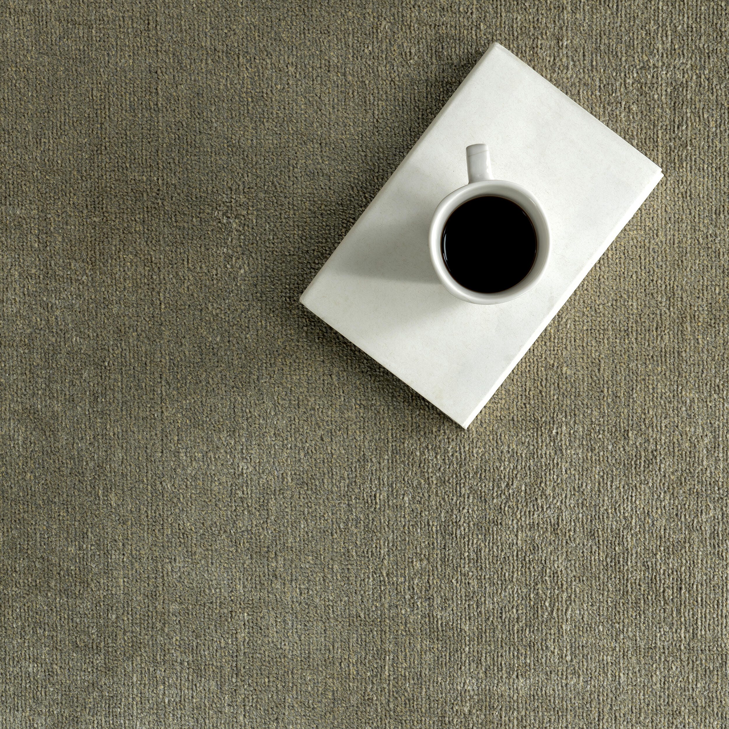 nuLOOM Argelia 5' x 8' Area Rug, Sage Green, large