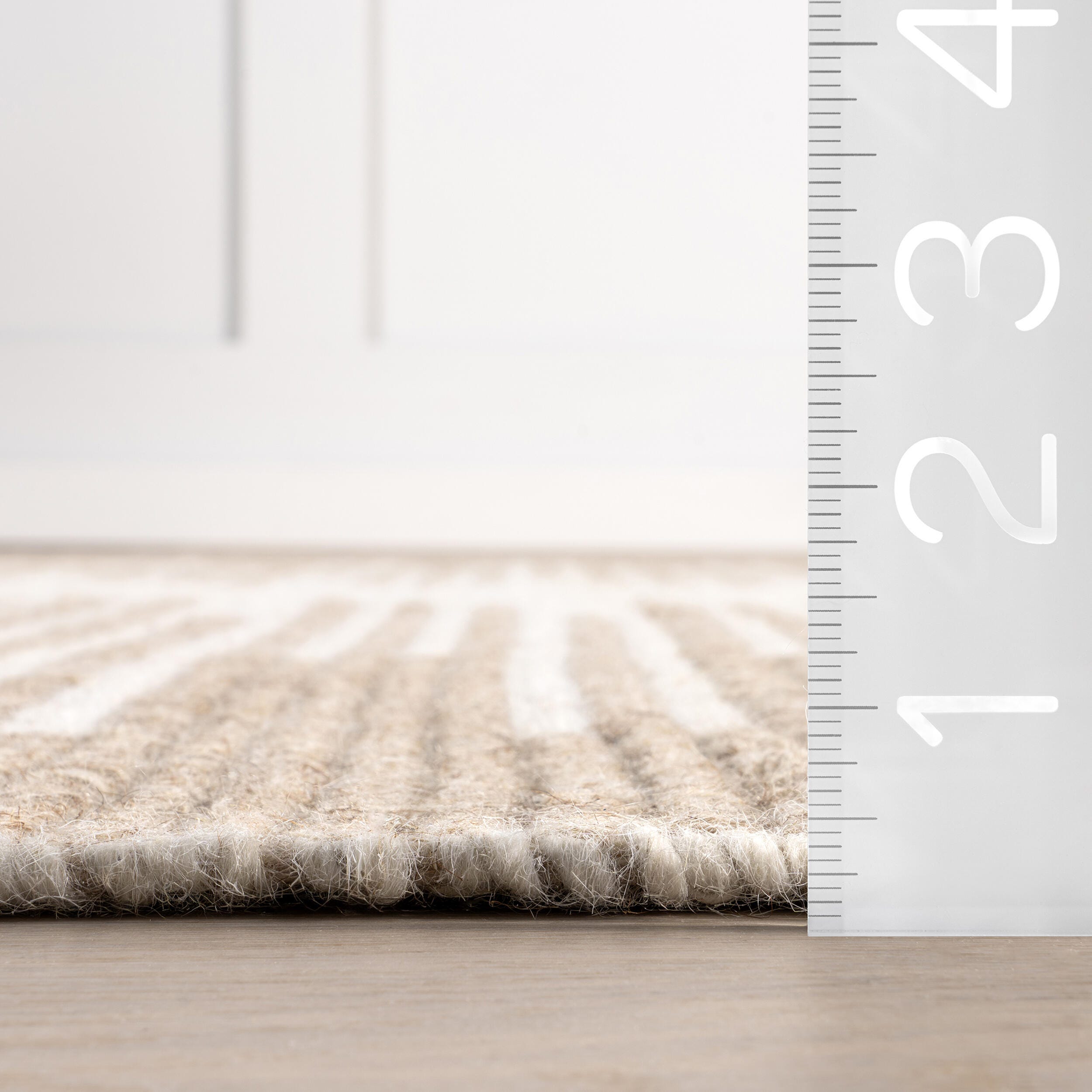 Rugs USA Drift 3' x 5' Accent Rug, Natural, large