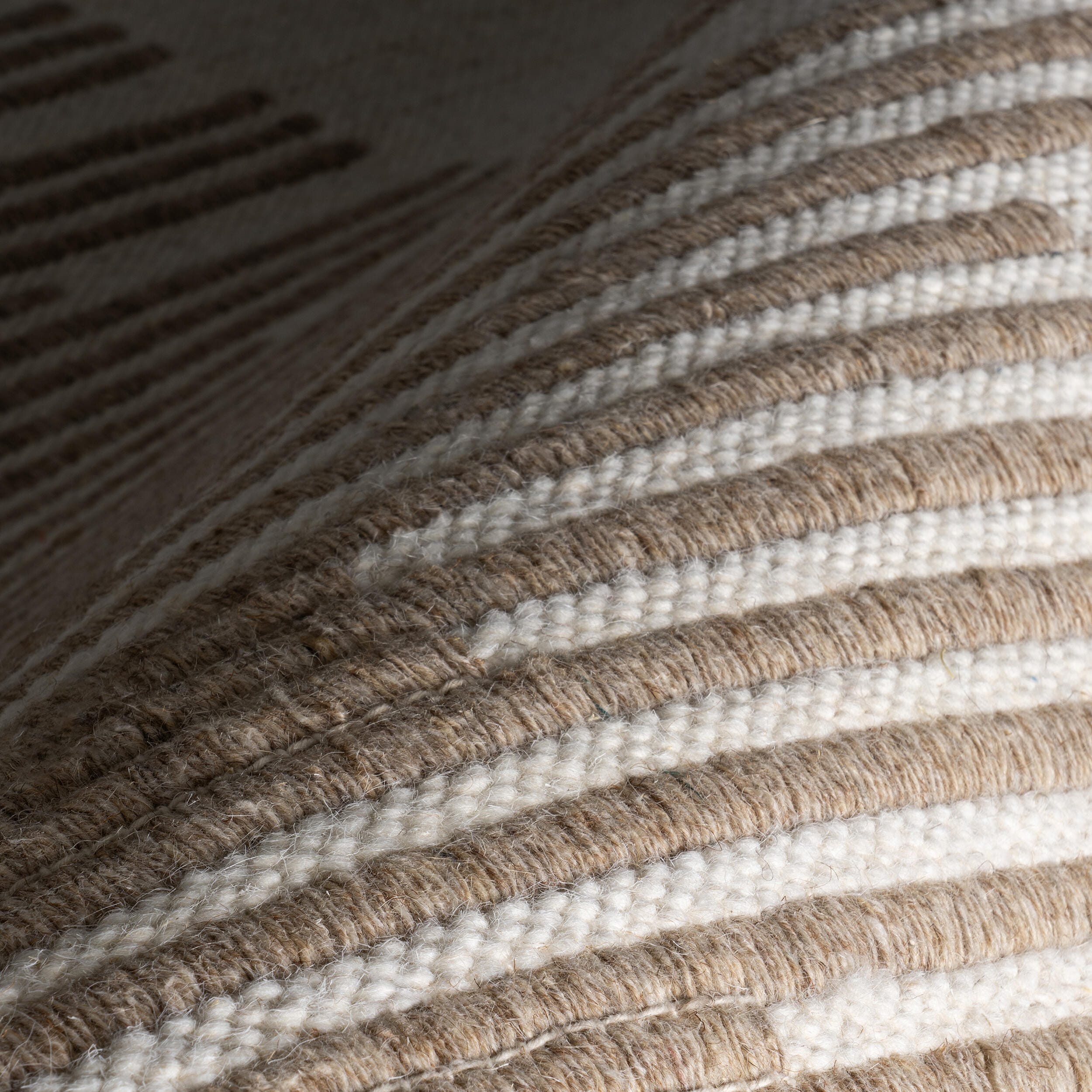 Rugs USA Drift 4' x 6' Accent Rug, Natural, large