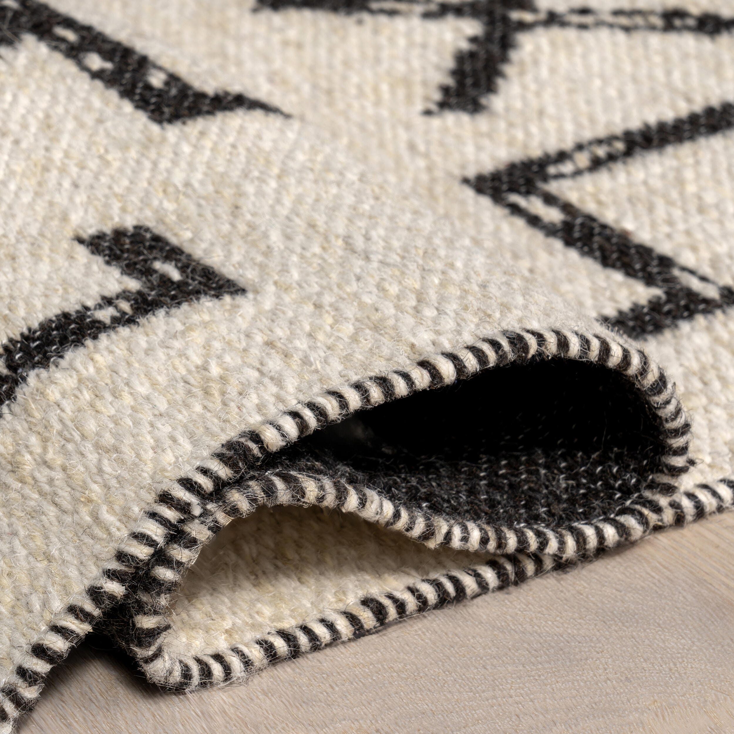 Rugs USA June 6' x 9' Area Rug, Ivory, large