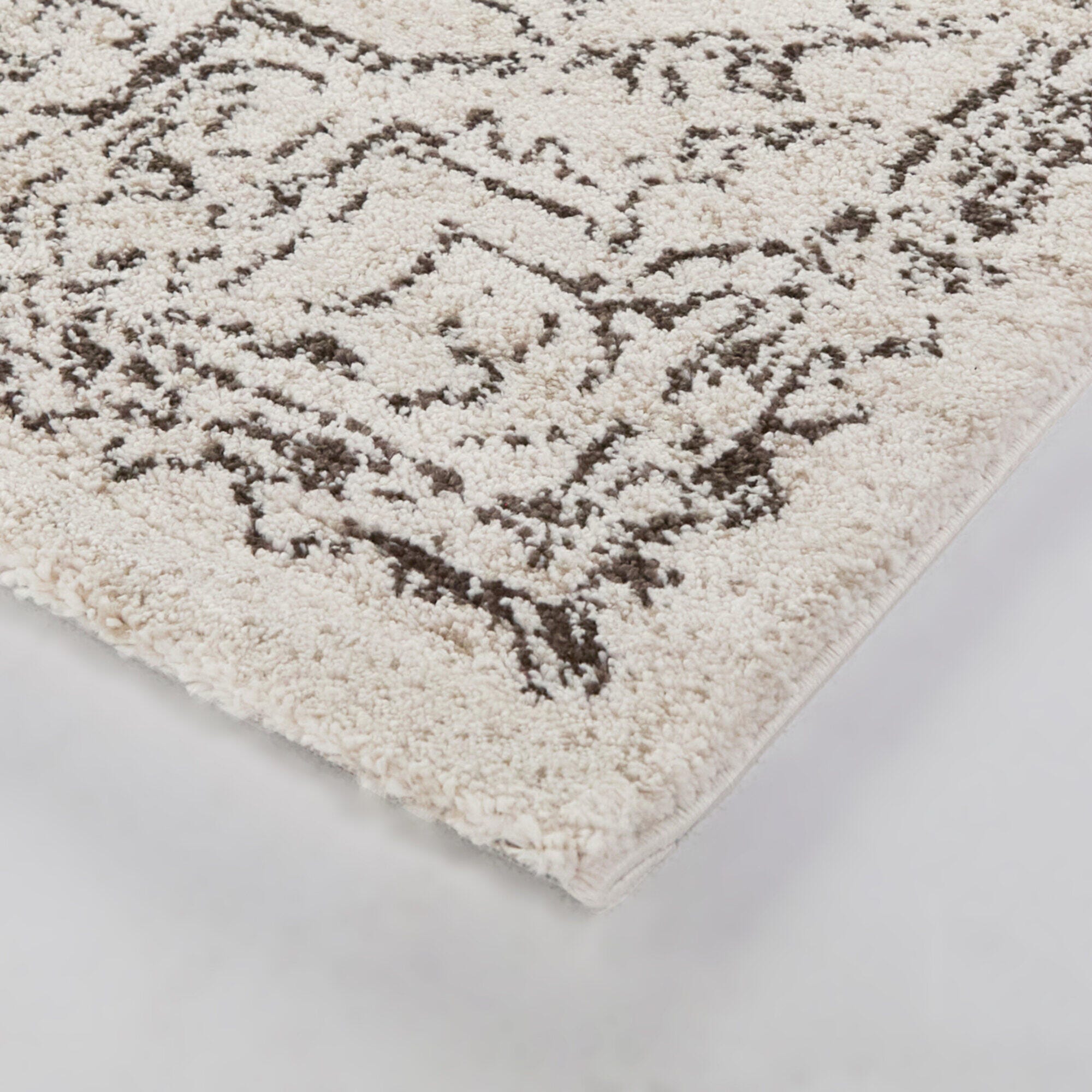 Balta Rugs Aleksis 7' 10" x 10' Area Rug, Cream, large