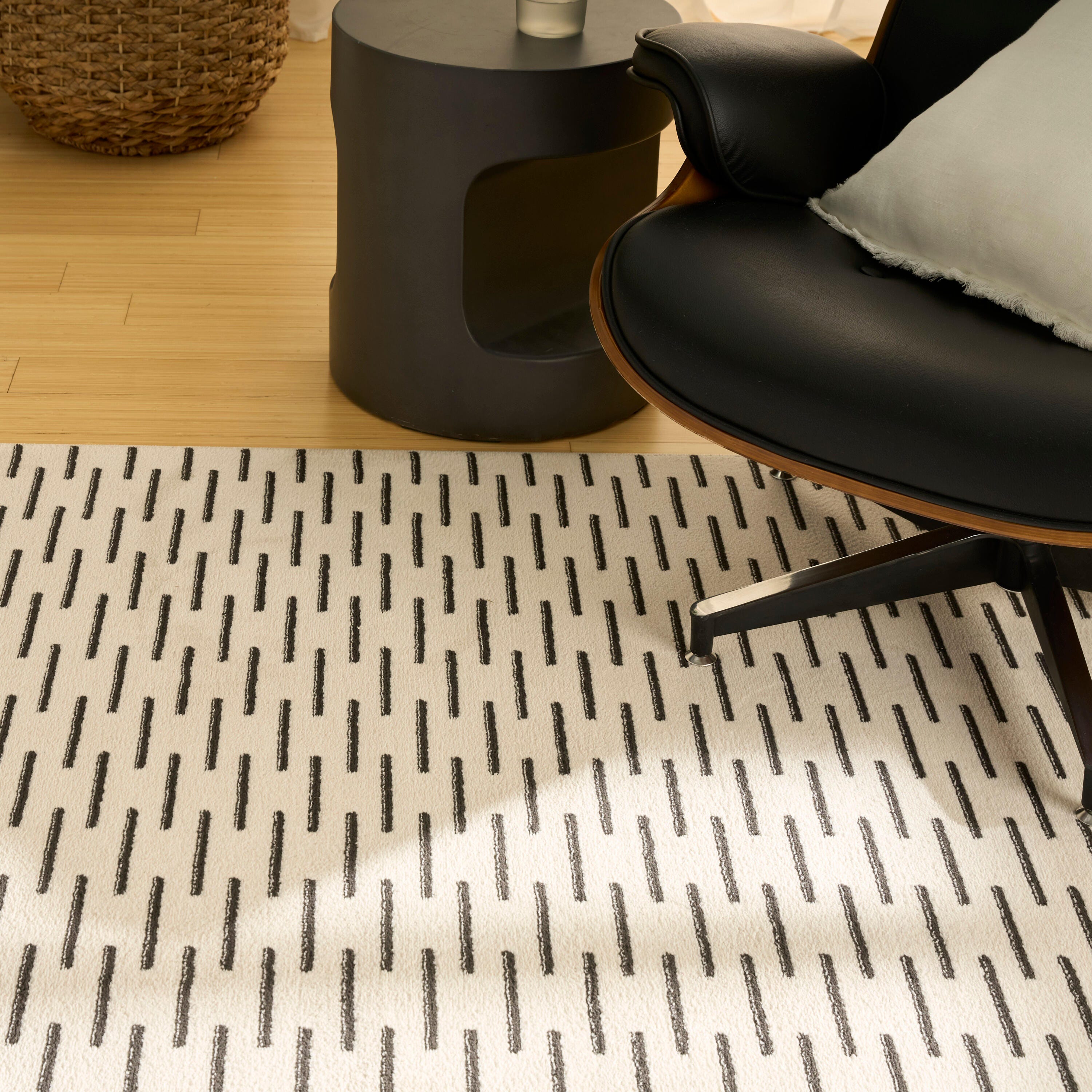 Nourison Home Nordic Dashed Lines 5' x 7' Area Rug, Ivory/Black, large